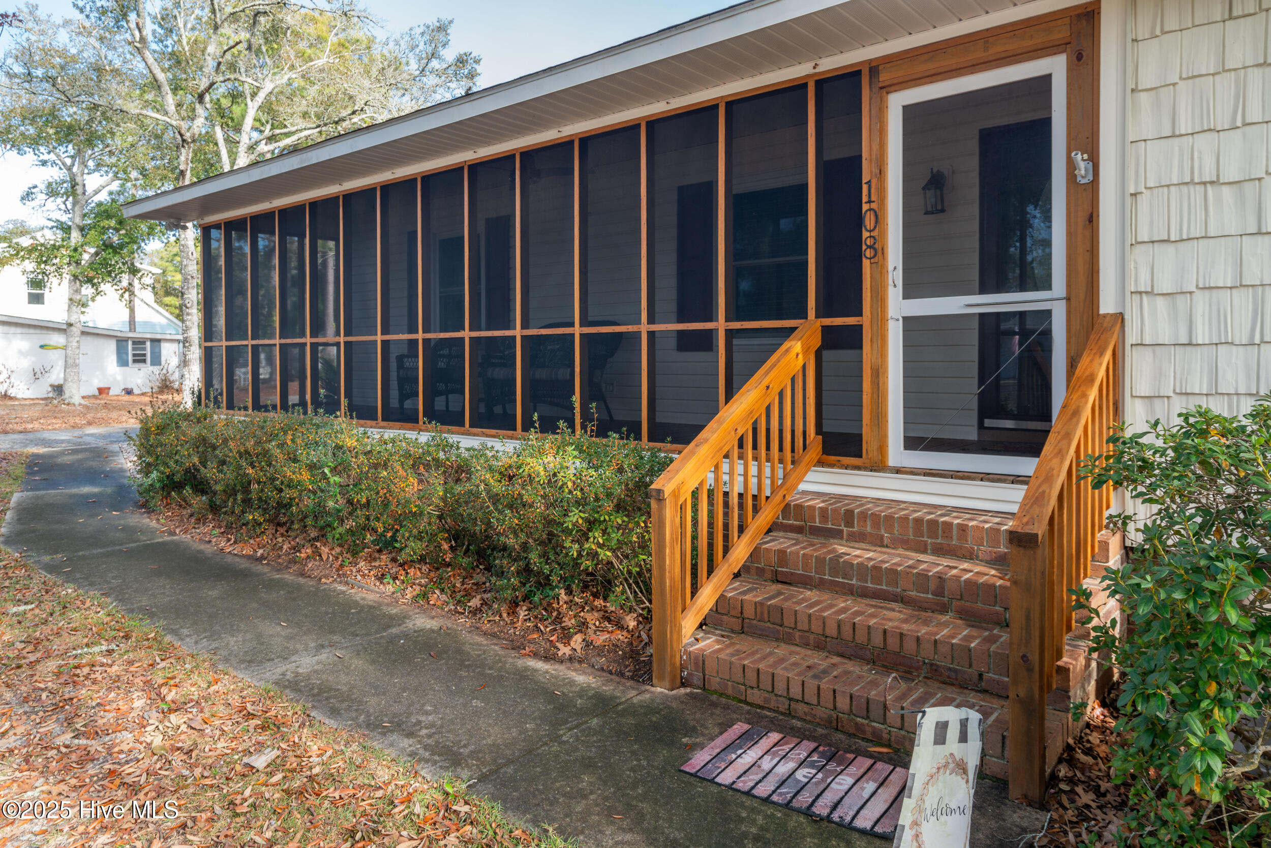 108 Ne 41st Street Property Photo 7