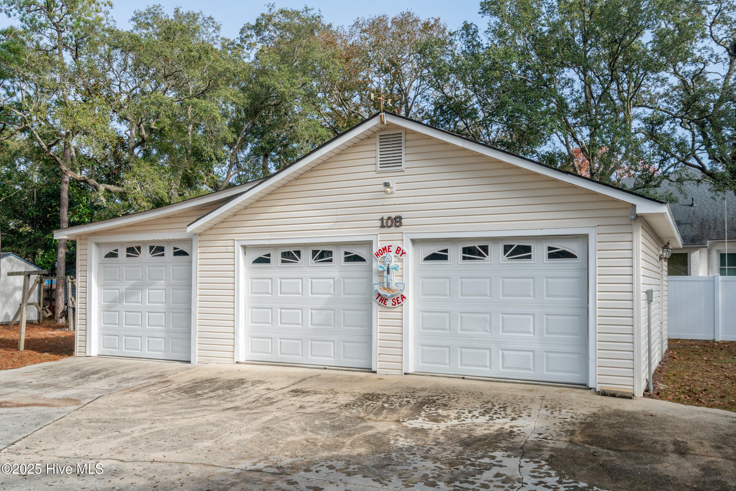 108 Ne 41st Street Property Photo 35