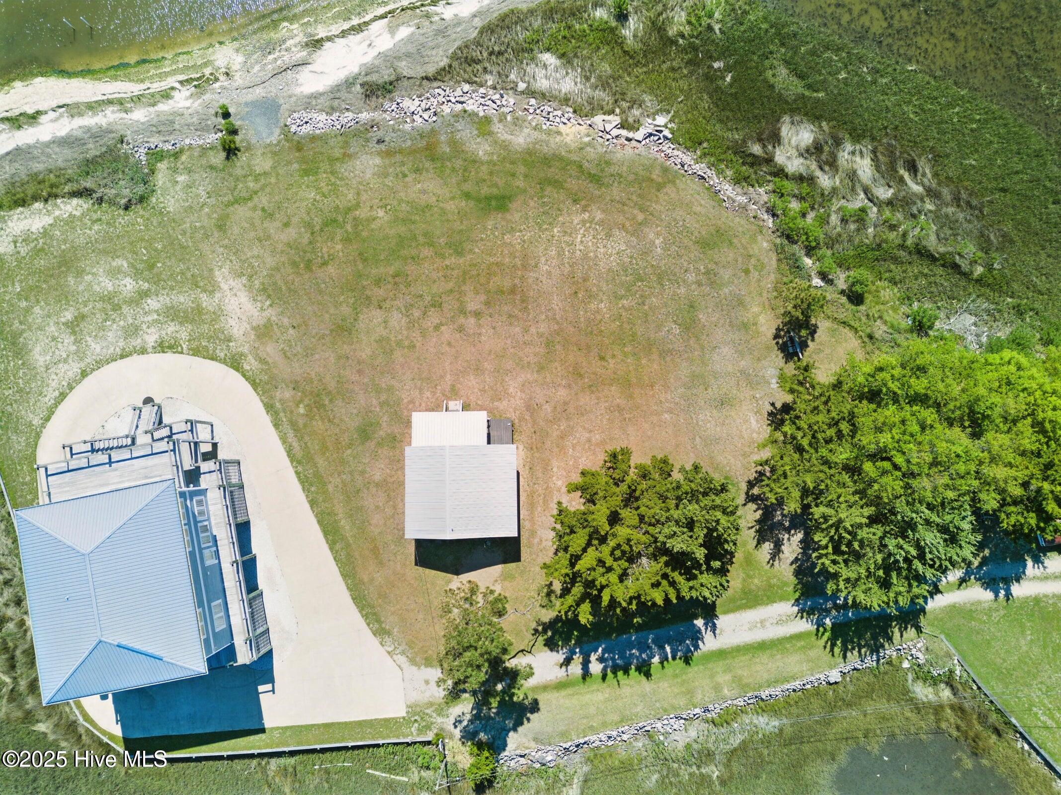 7663 Myrtle Grove Road Property Photo 2