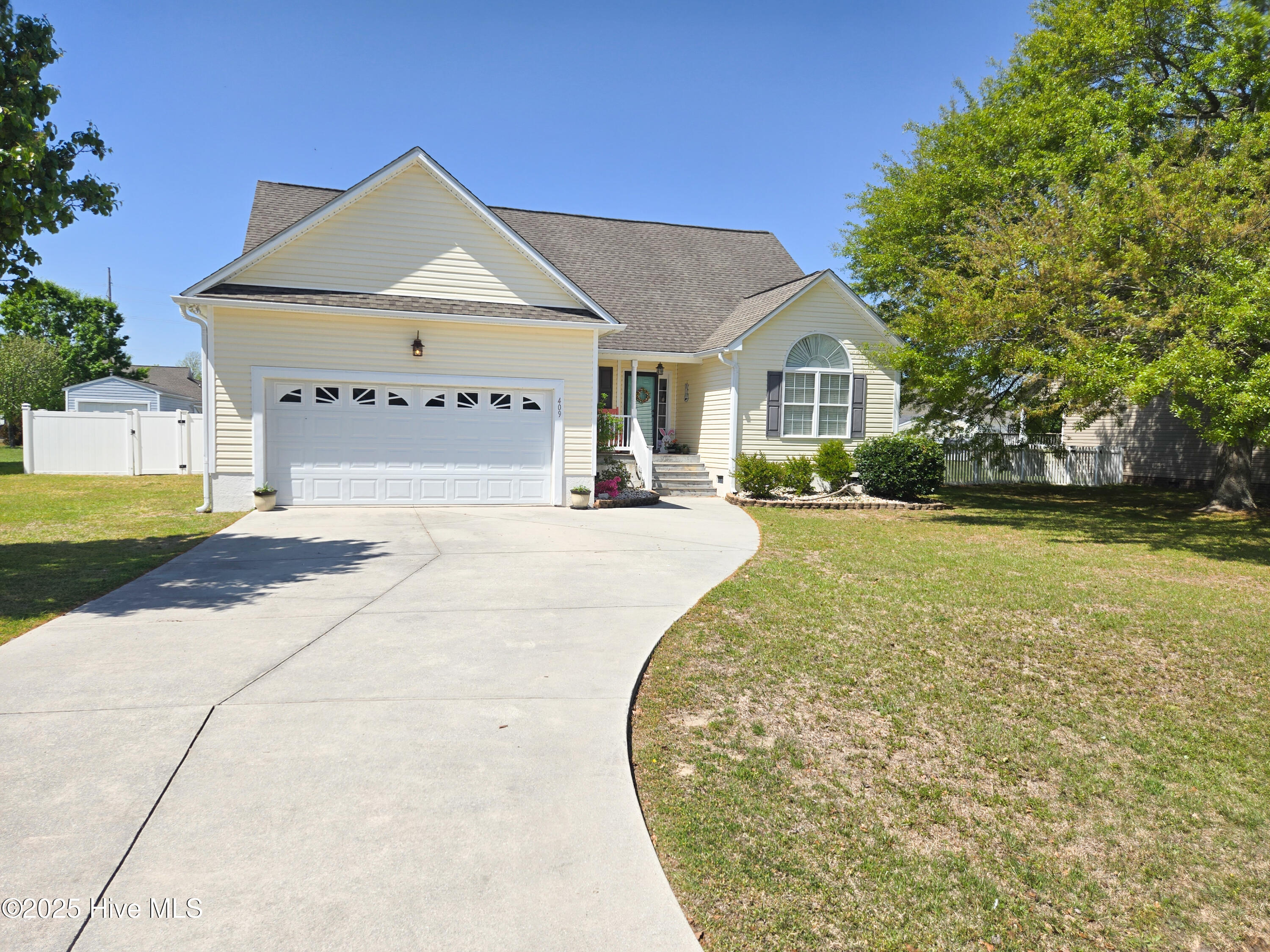409 Moss Springs Drive Property Photo 1