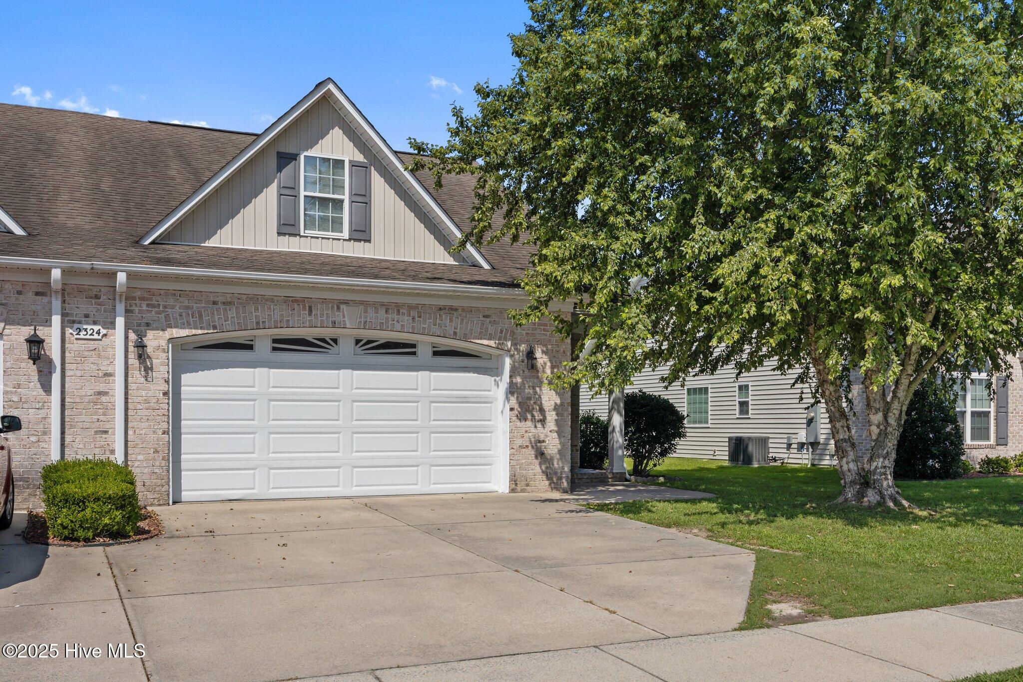 2324 Dovedale Drive B Property Photo 1