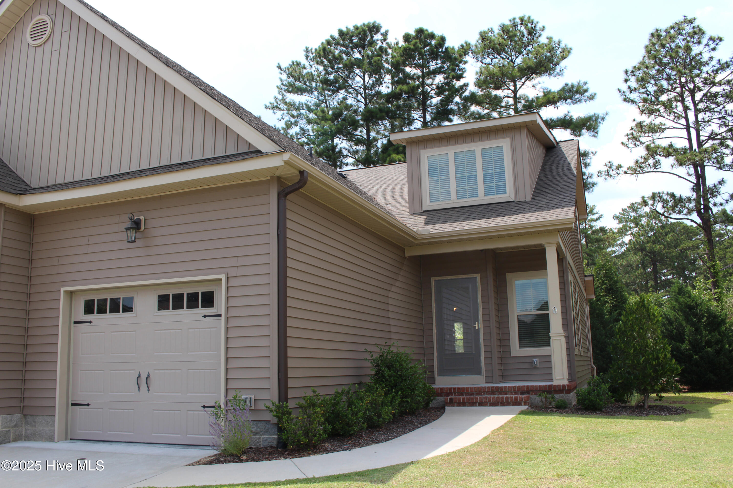 16 Cypress Circle Property Photo 1