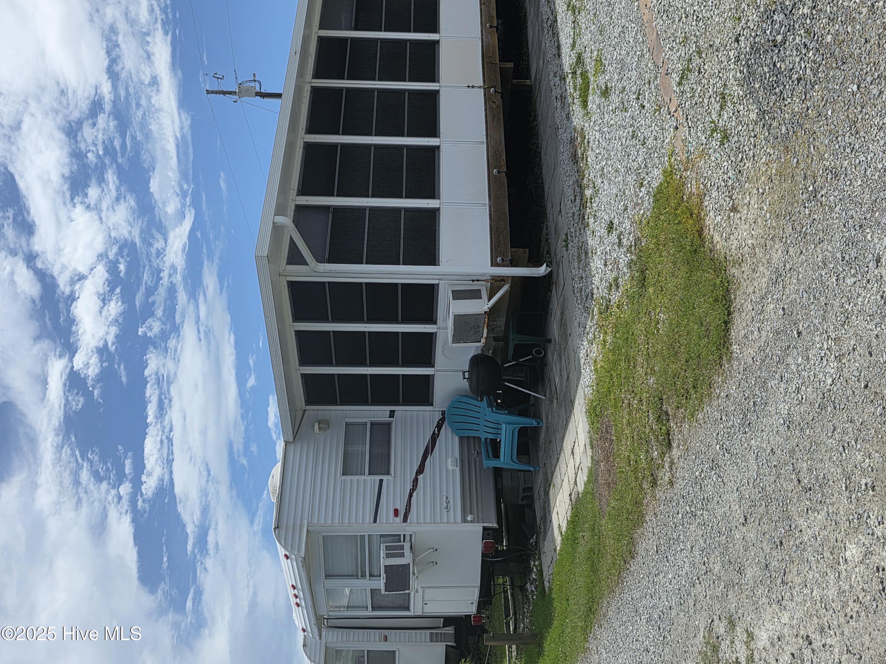 75 Leeward Street Property Photo 1