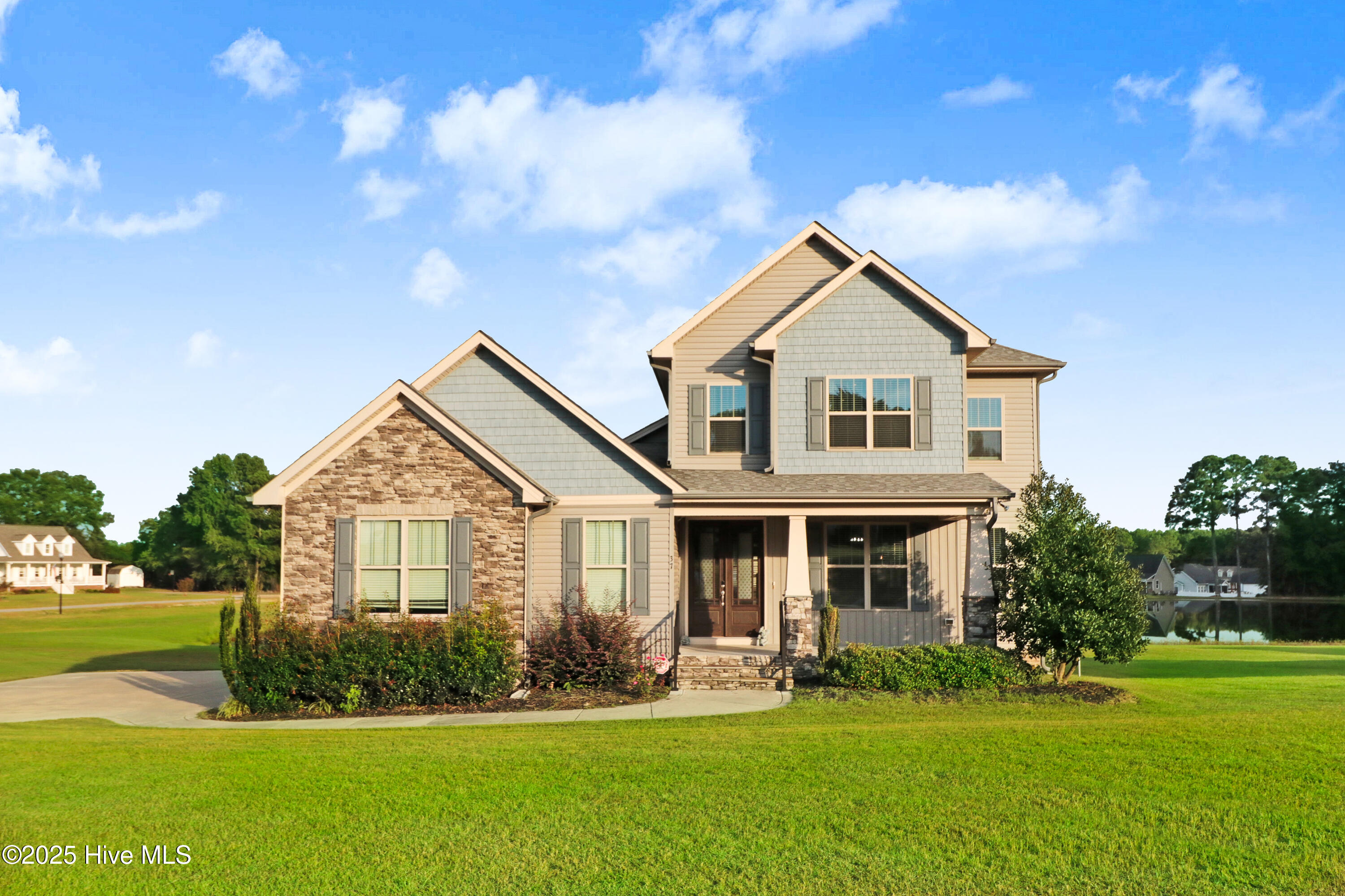 37 Gardenia Court Property Photo 1