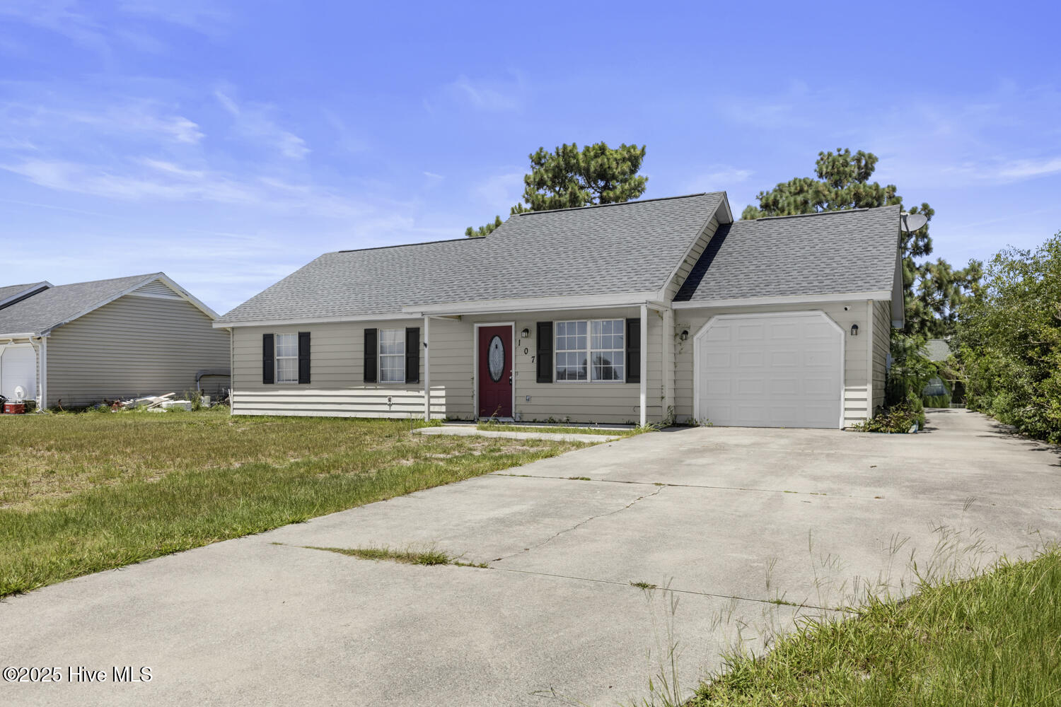 107 Foxtrace Lane Property Photo 1