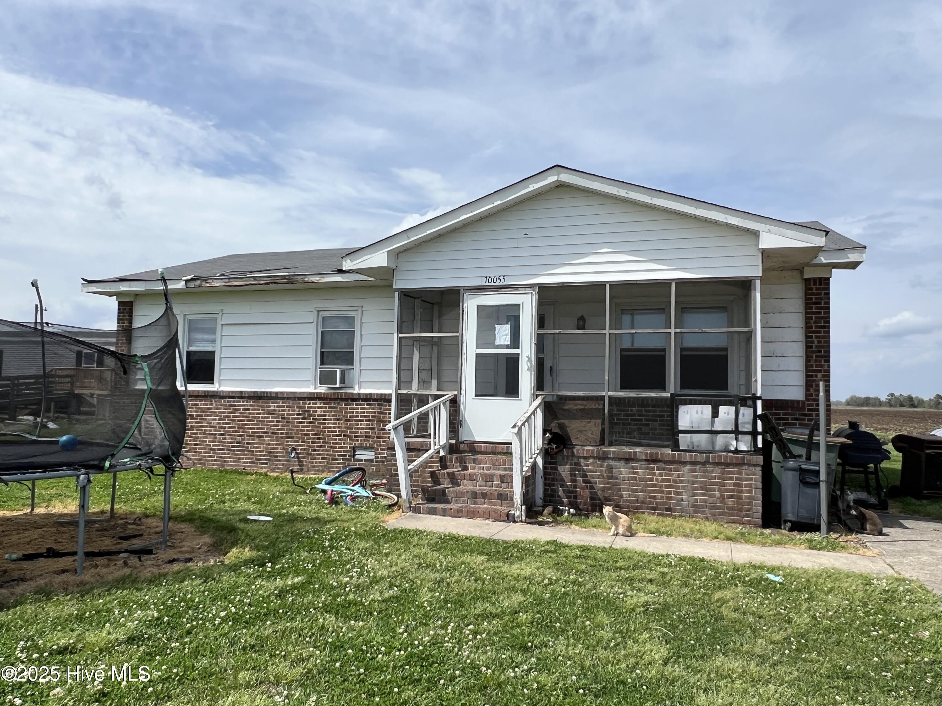 10055 Piney Woods Road Property Photo 1