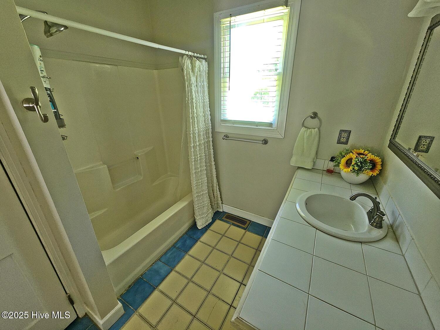 116 Vernelle Court Property Photo 29