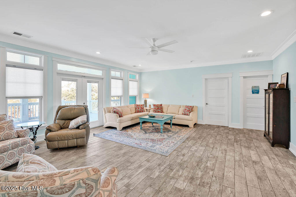 102 Se 68th Street Property Photo 12