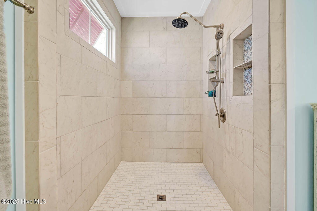 102 Se 68th Street Property Photo 33