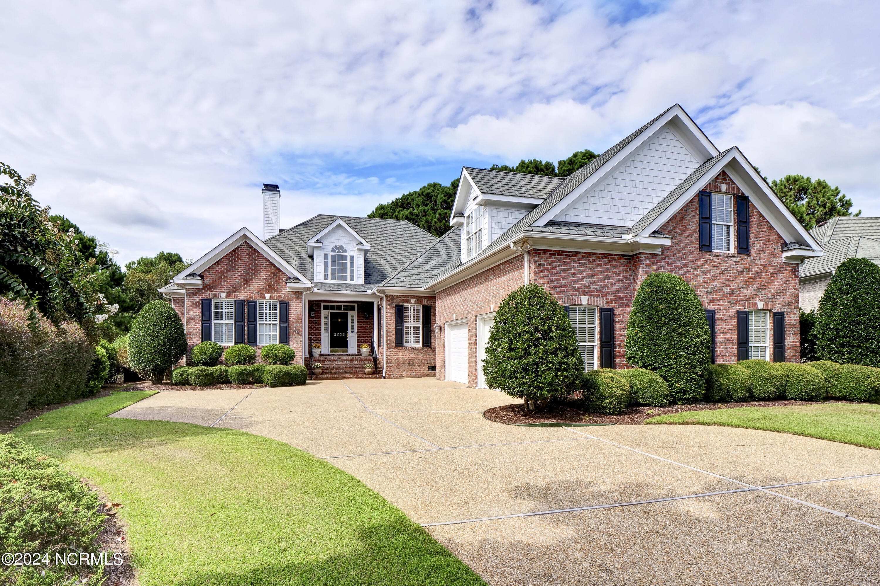 2032 Bay Colony Lane Property Photo 1