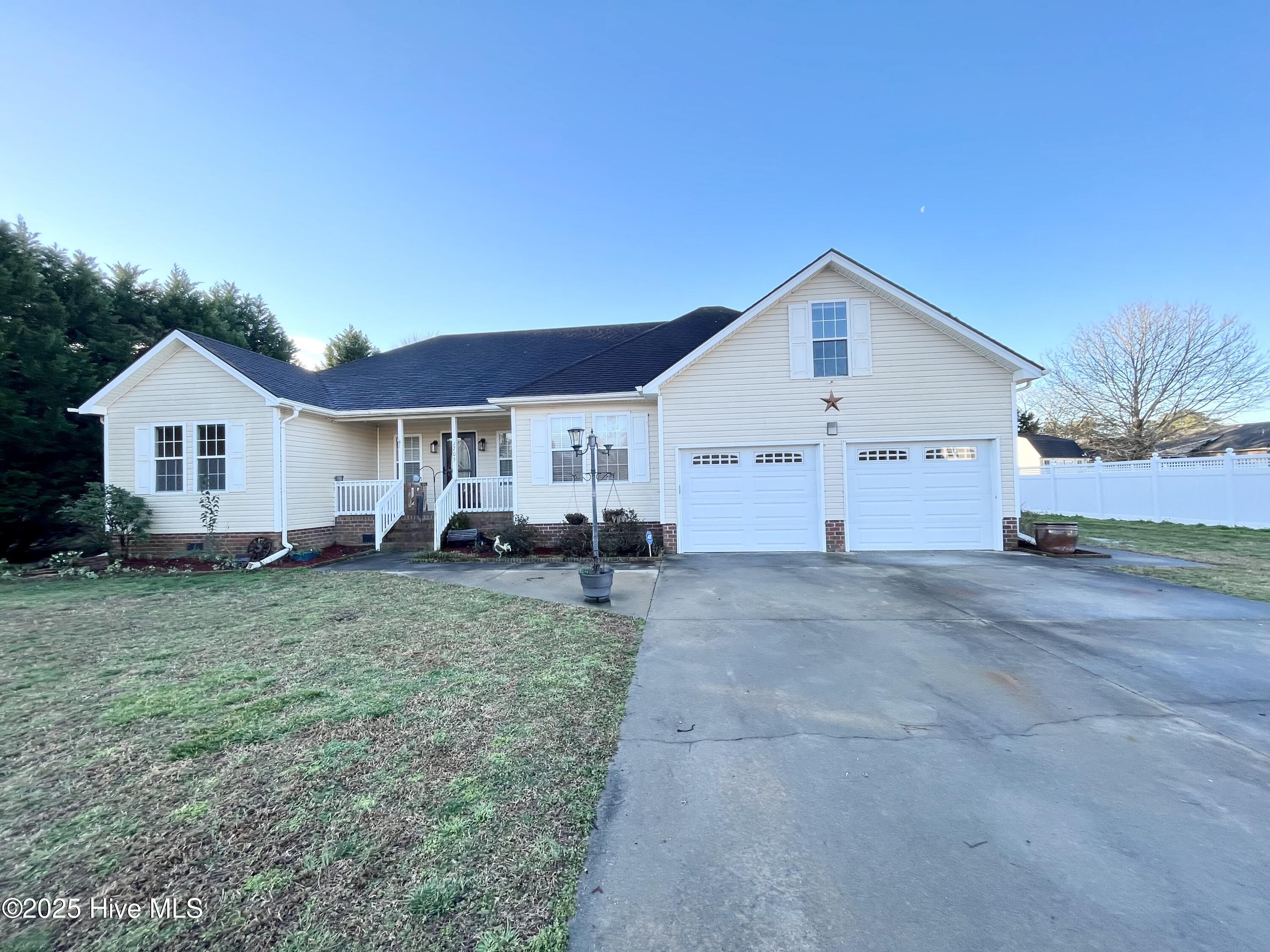 1705 Pine Street Property Photo 1