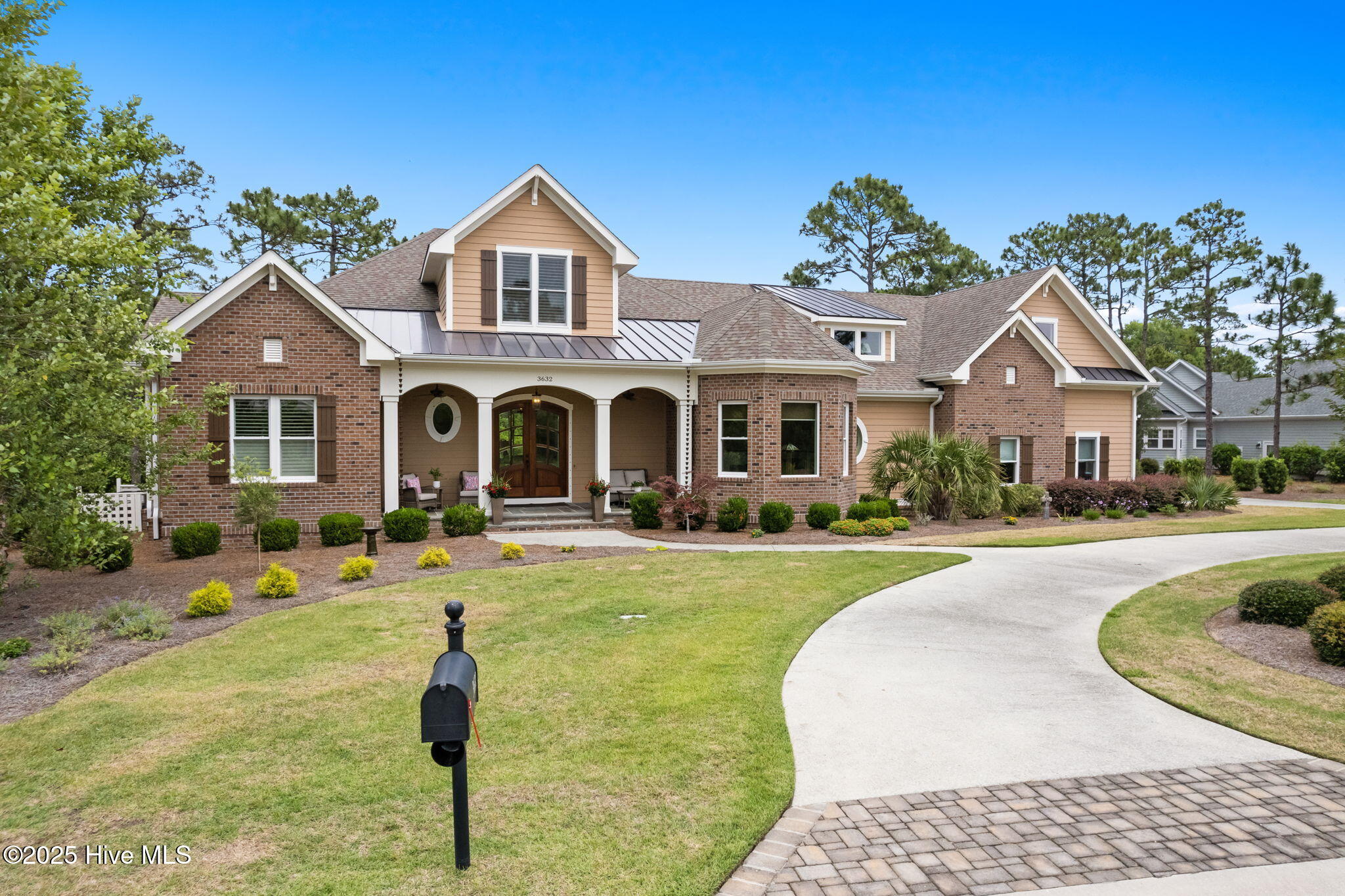 3632 Holly Harbor Drive Property Photo 1