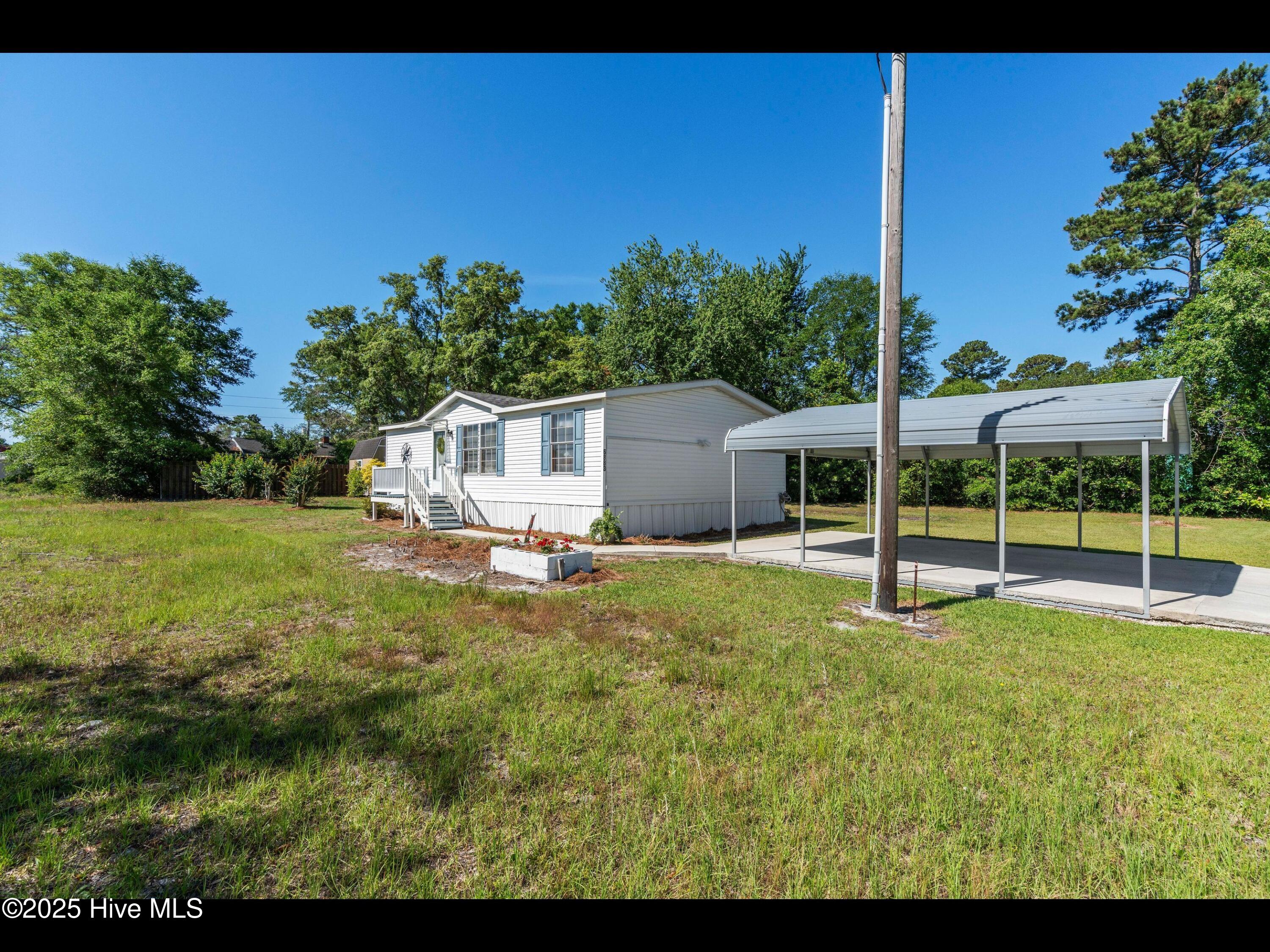 6883 Eastbrook Avenue Property Photo 5