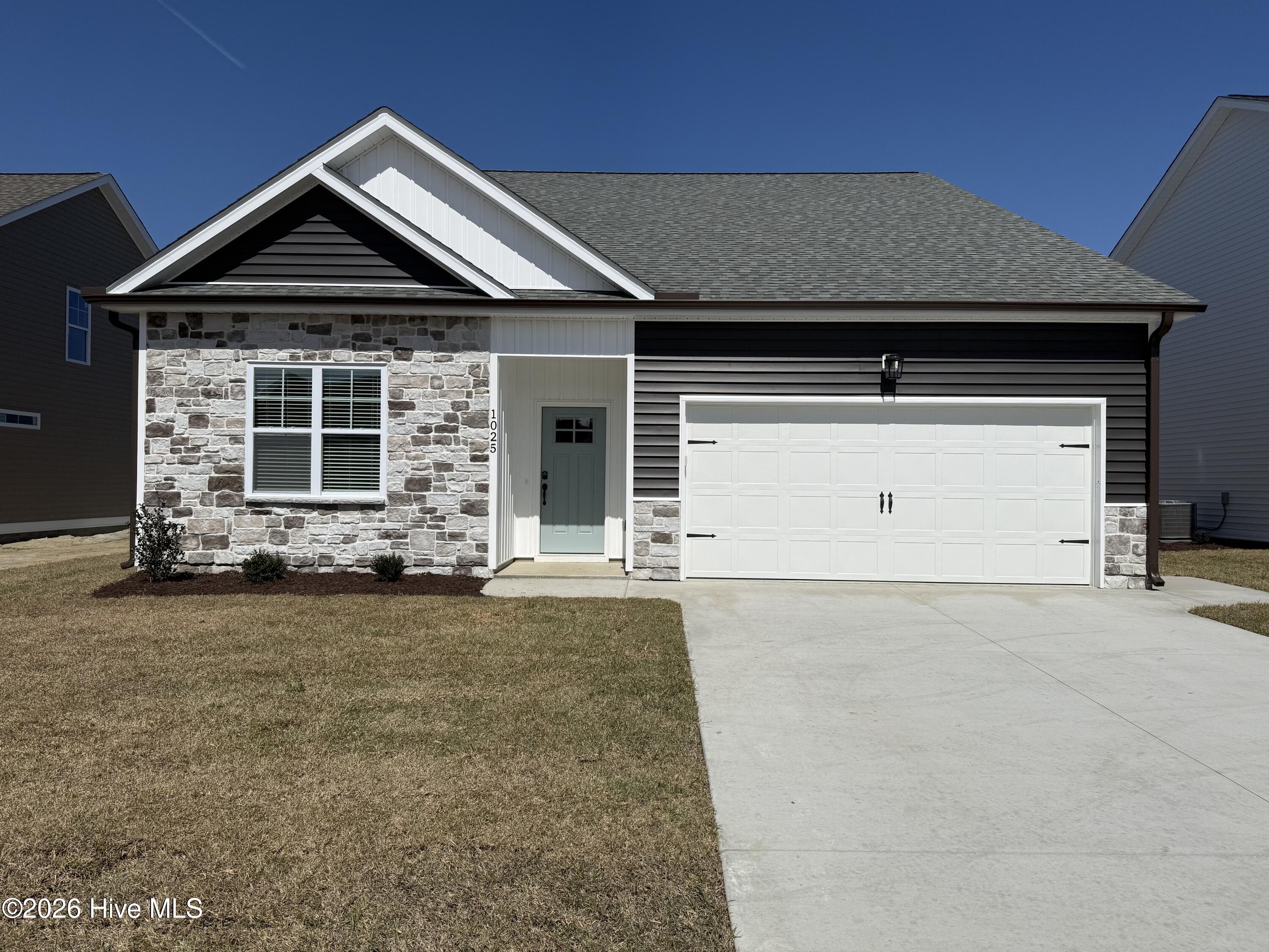 1025 Seven Iron Drive Property Photo 2