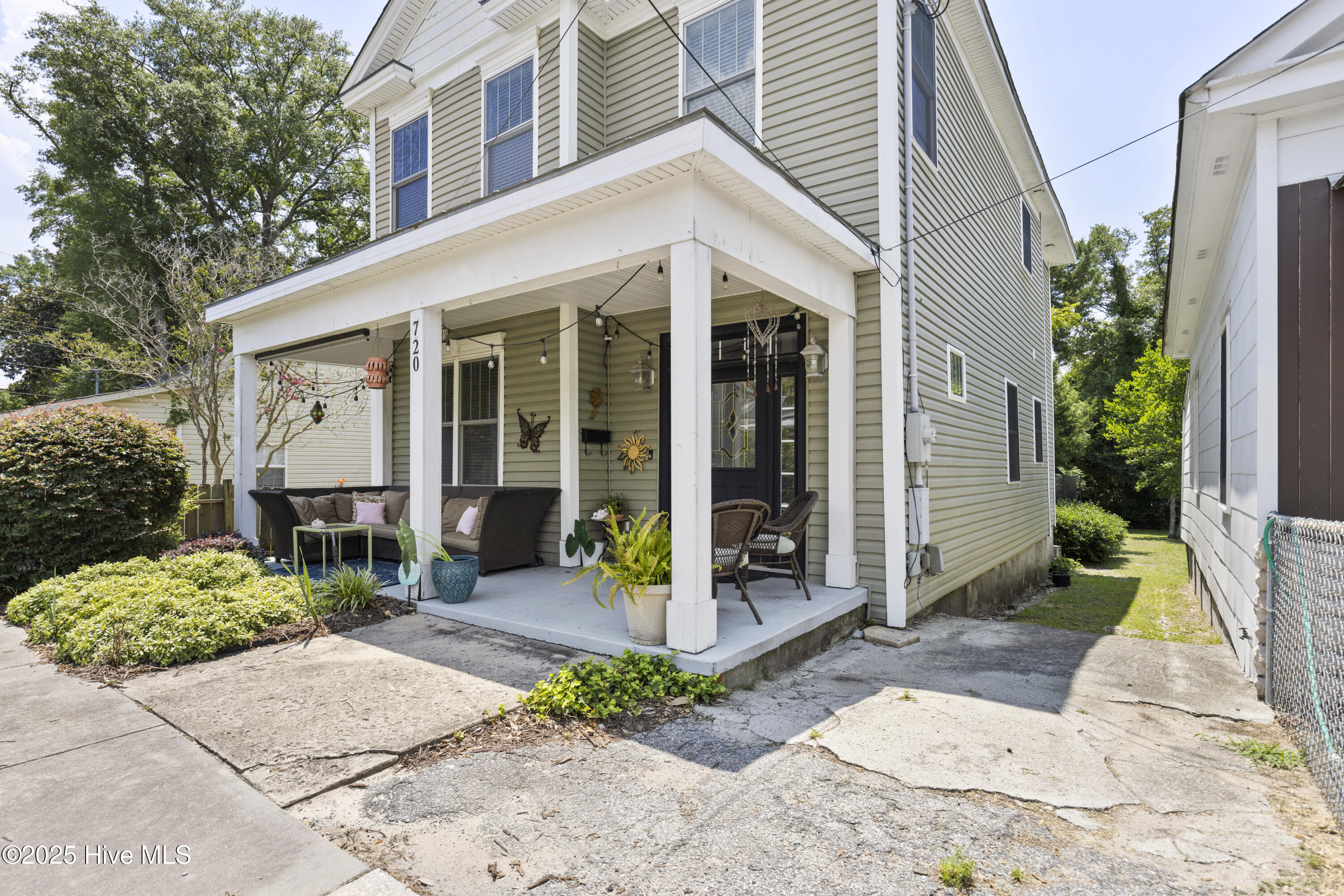 720 S 6th Street Property Photo 4