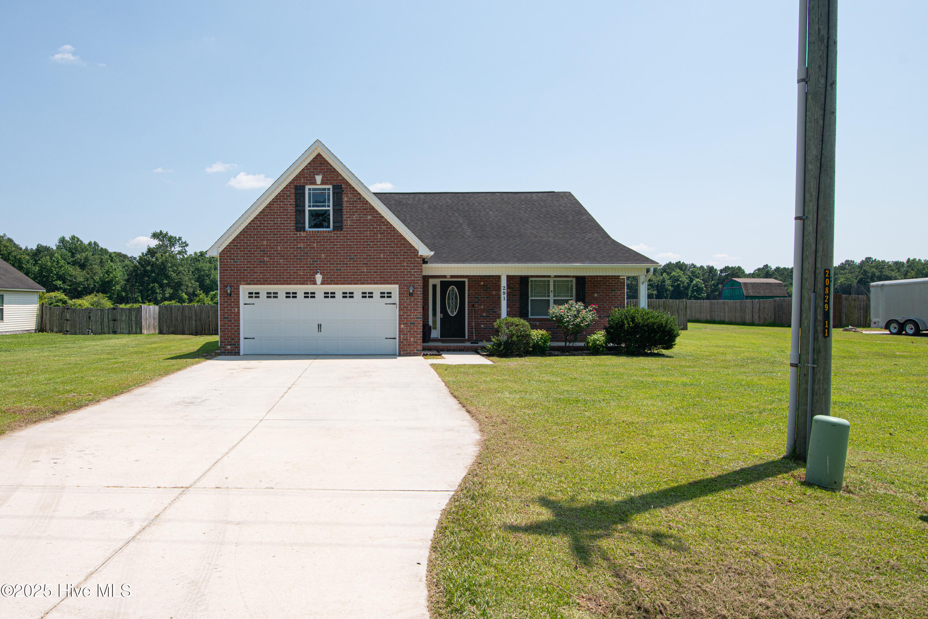 291 Richlands Loop Road Property Photo 2