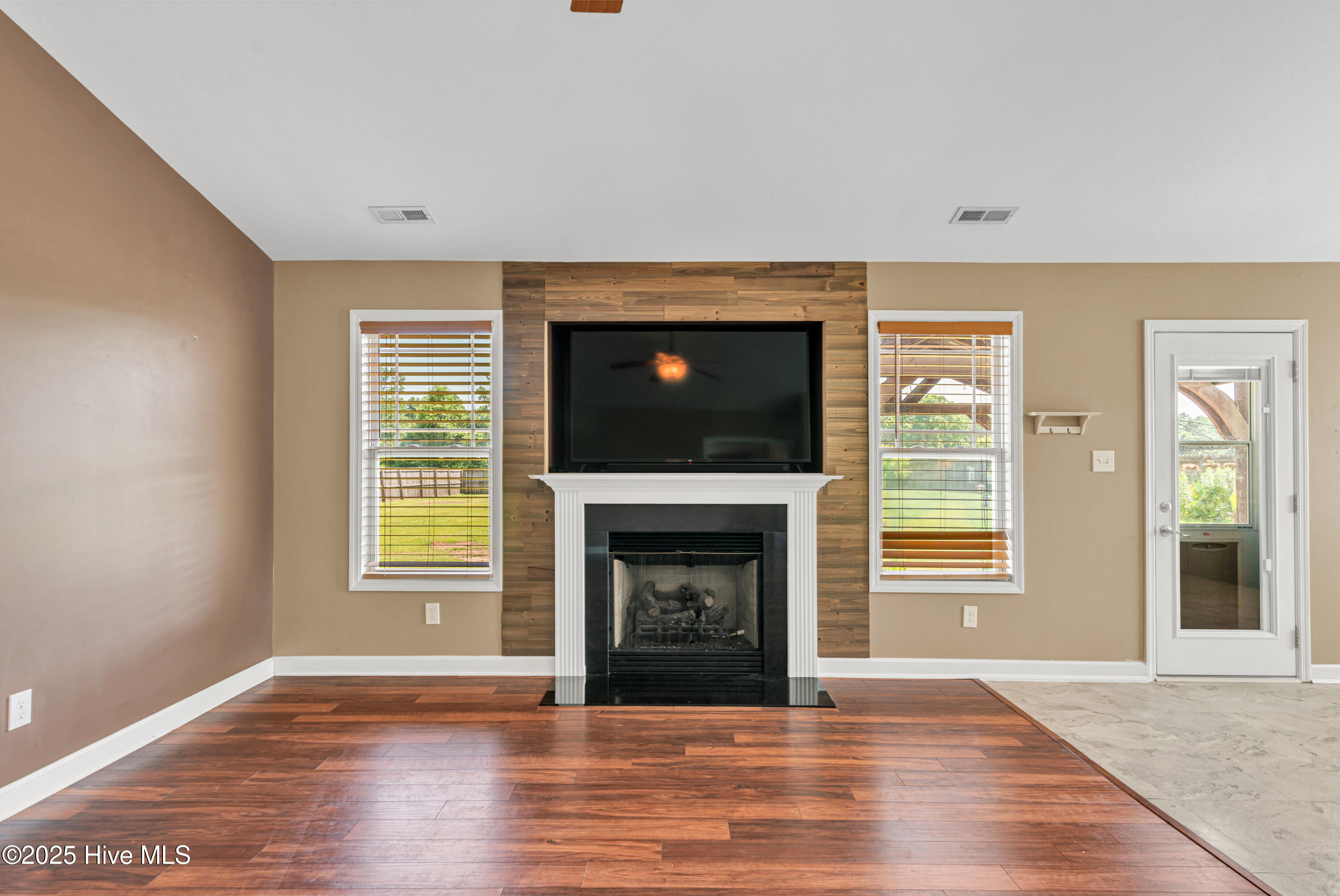 291 Richlands Loop Road Property Photo 10