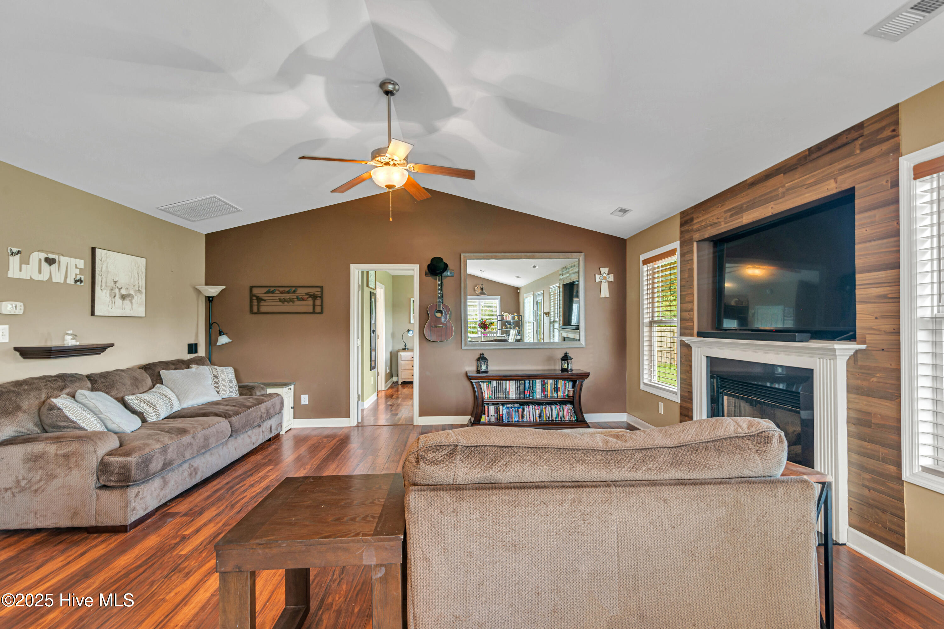 291 Richlands Loop Road Property Photo 12
