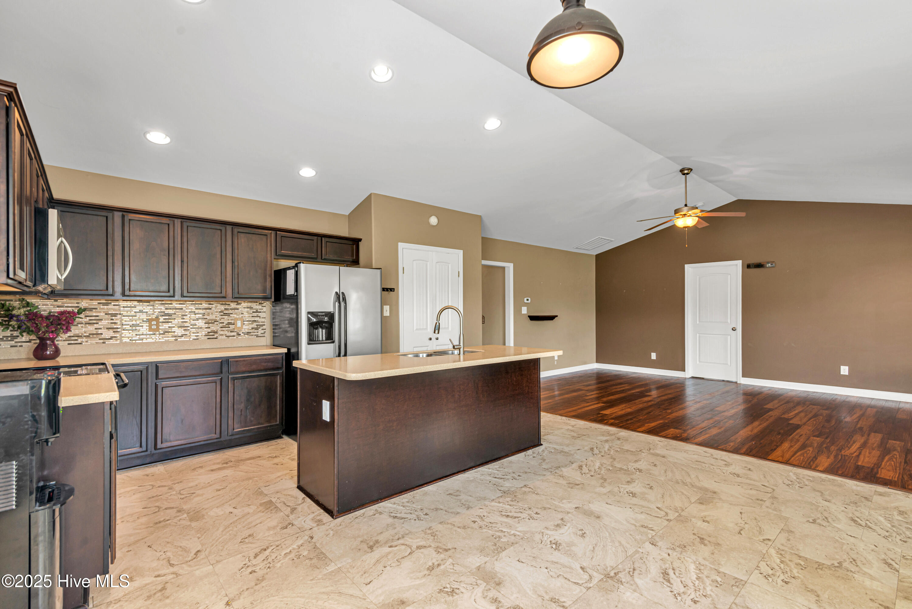 291 Richlands Loop Road Property Photo 17