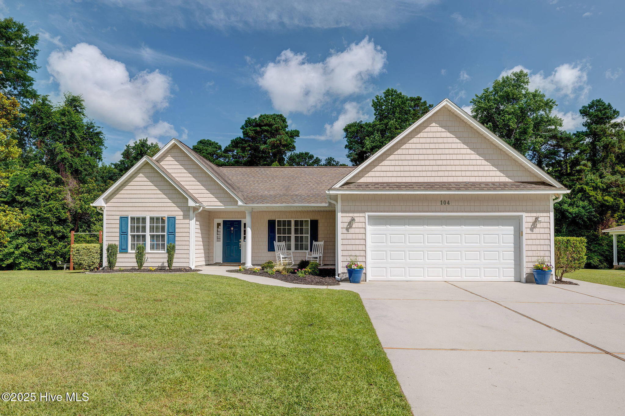 104 Milam Court Property Photo 1