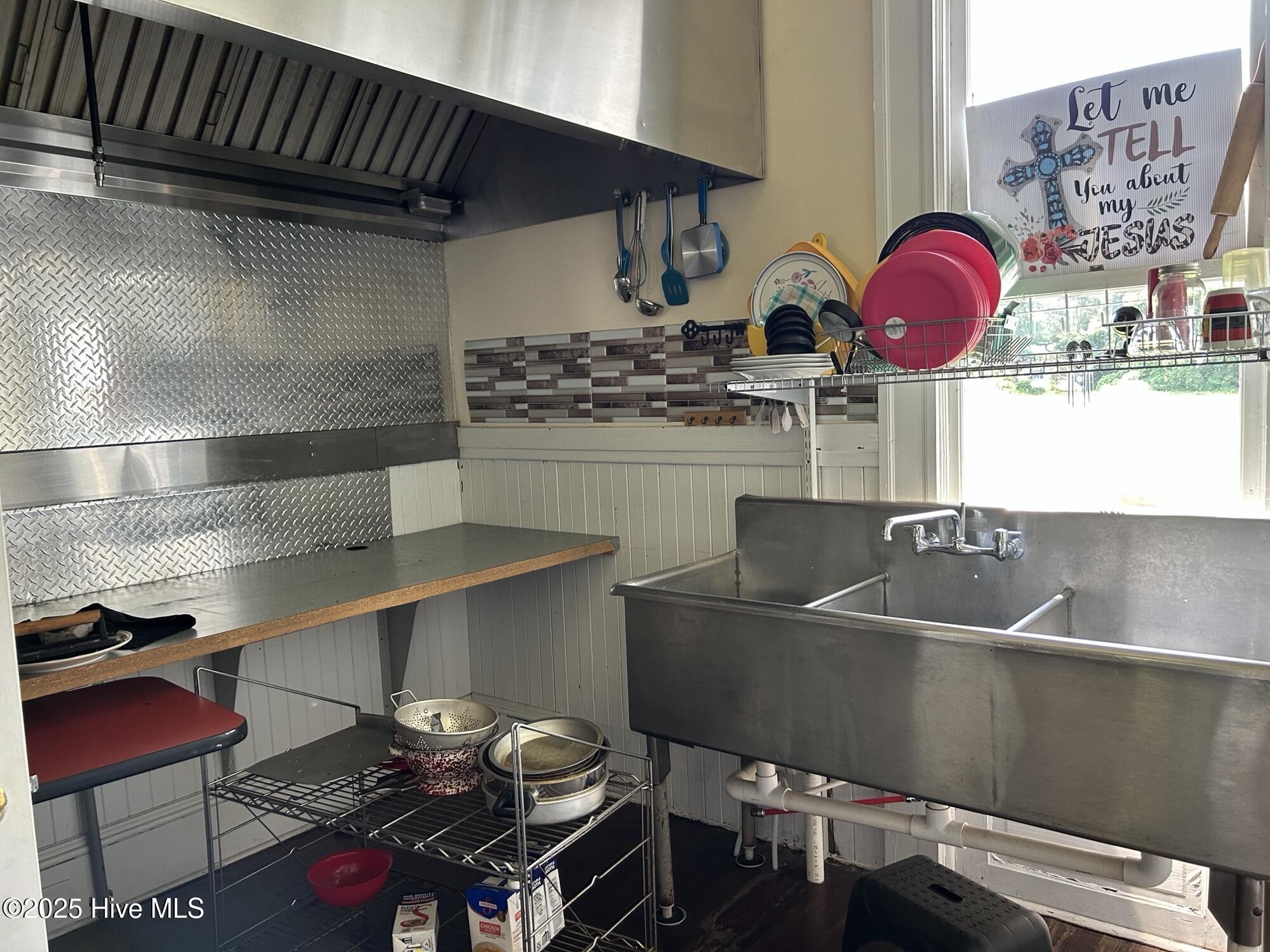 214 Mccaskill Avenue Property Photo 9