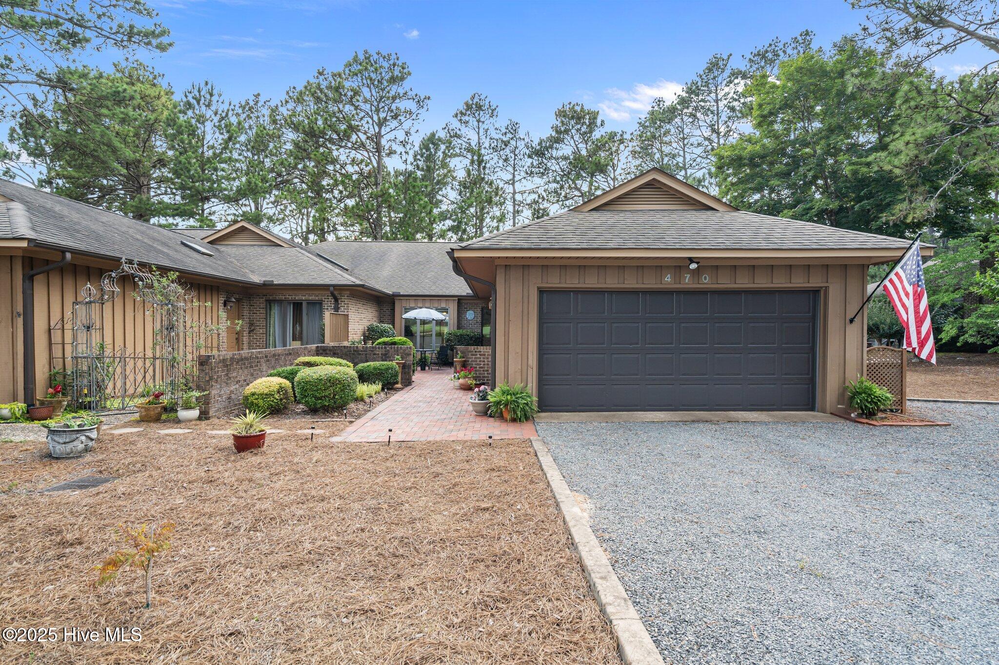 470 Midland Drive Property Photo 1