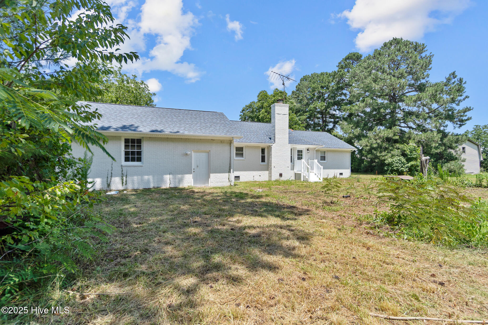 534 White Oak Road Property Photo 5