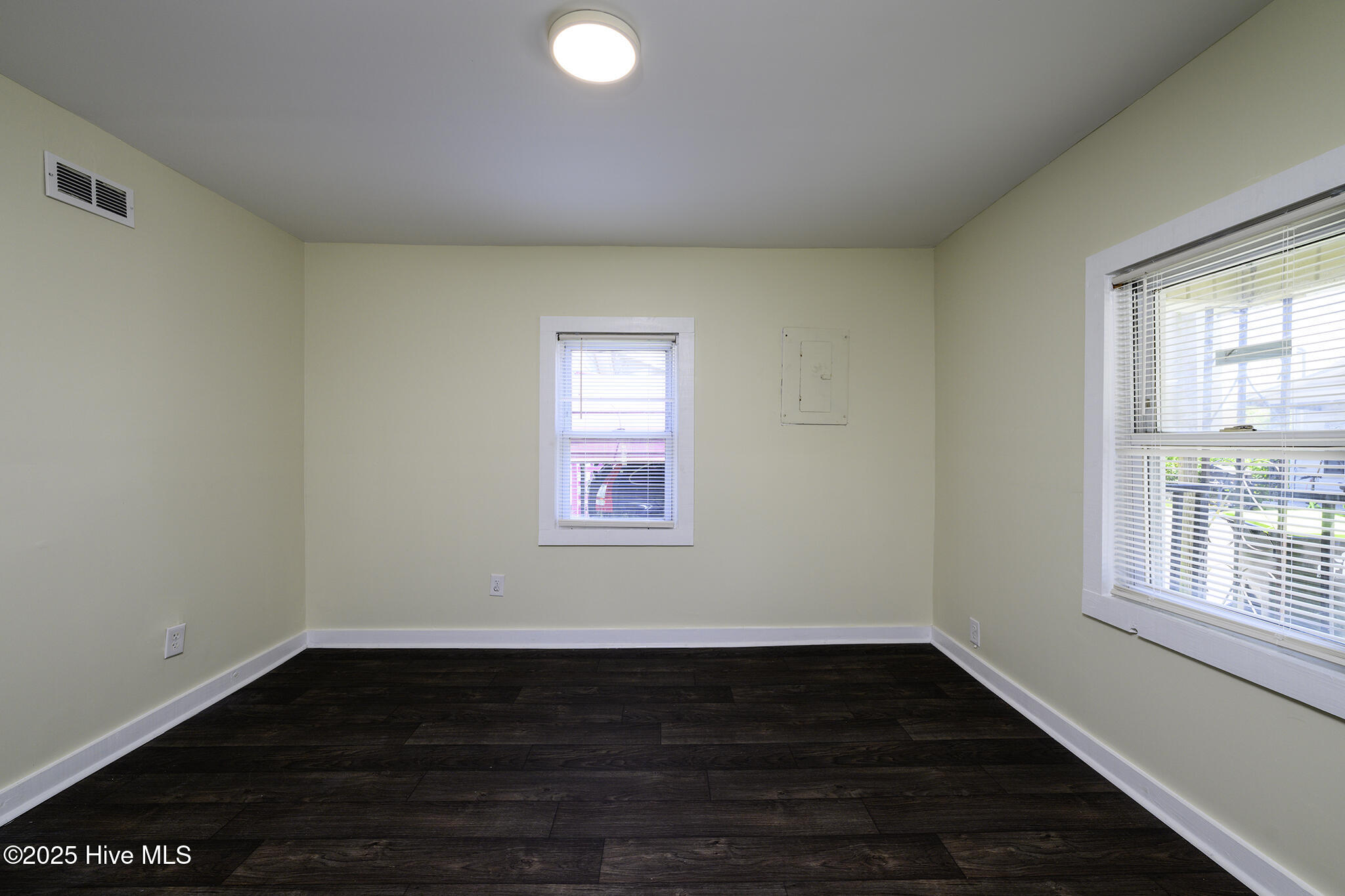 617 1st Avenue Property Photo 5