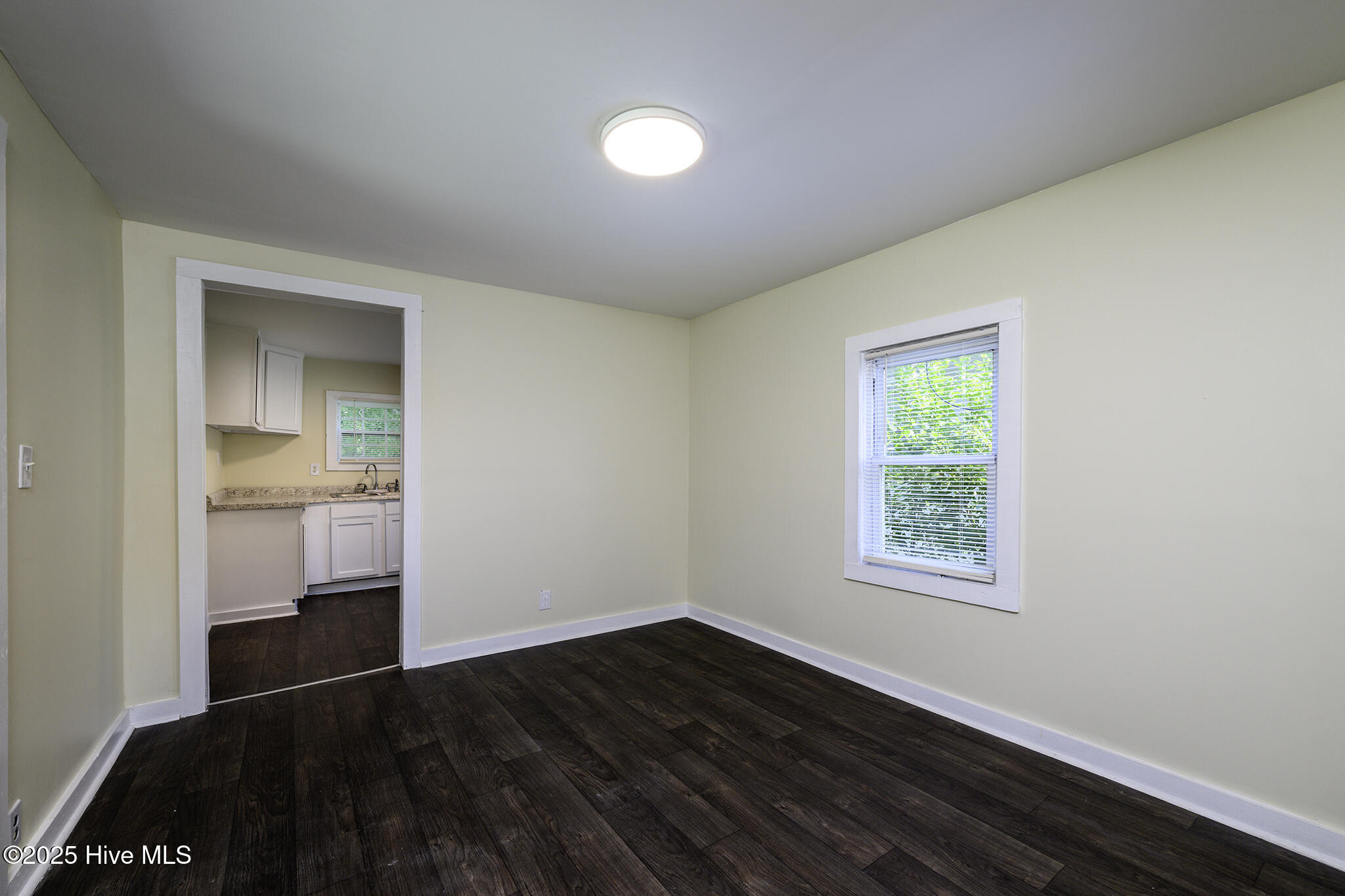 617 1st Avenue Property Photo 7