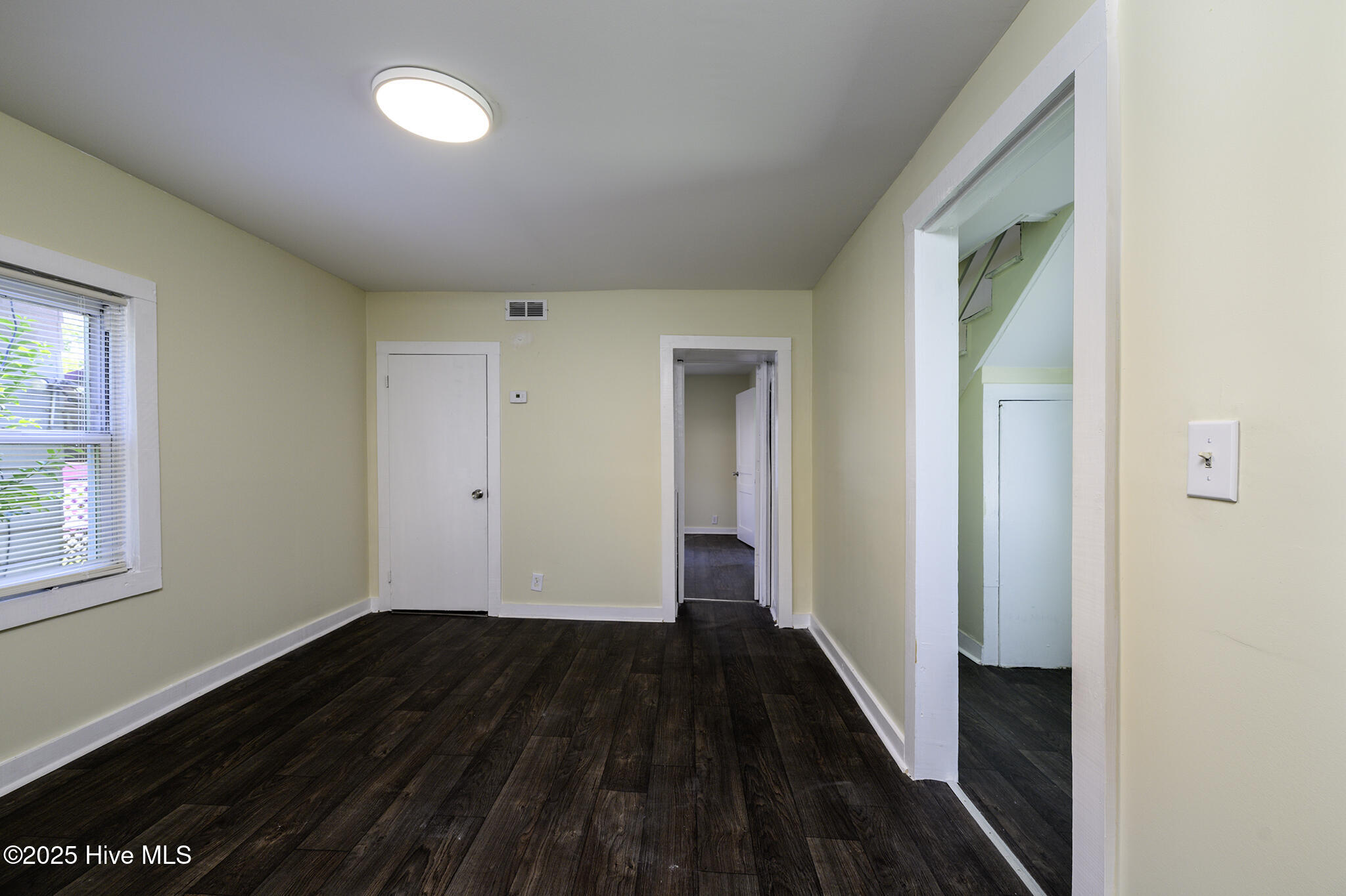 617 1st Avenue Property Photo 8