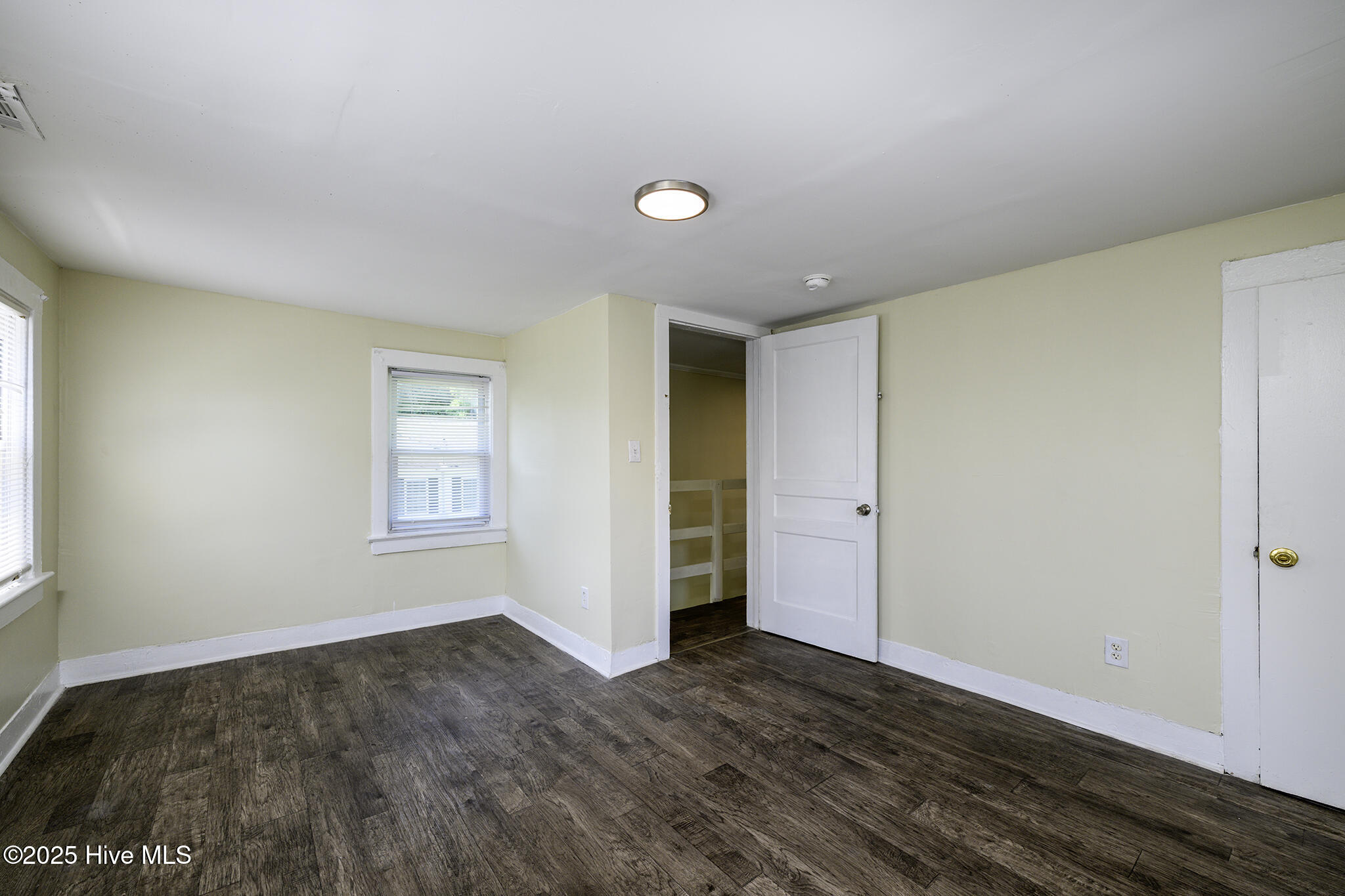 617 1st Avenue Property Photo 12
