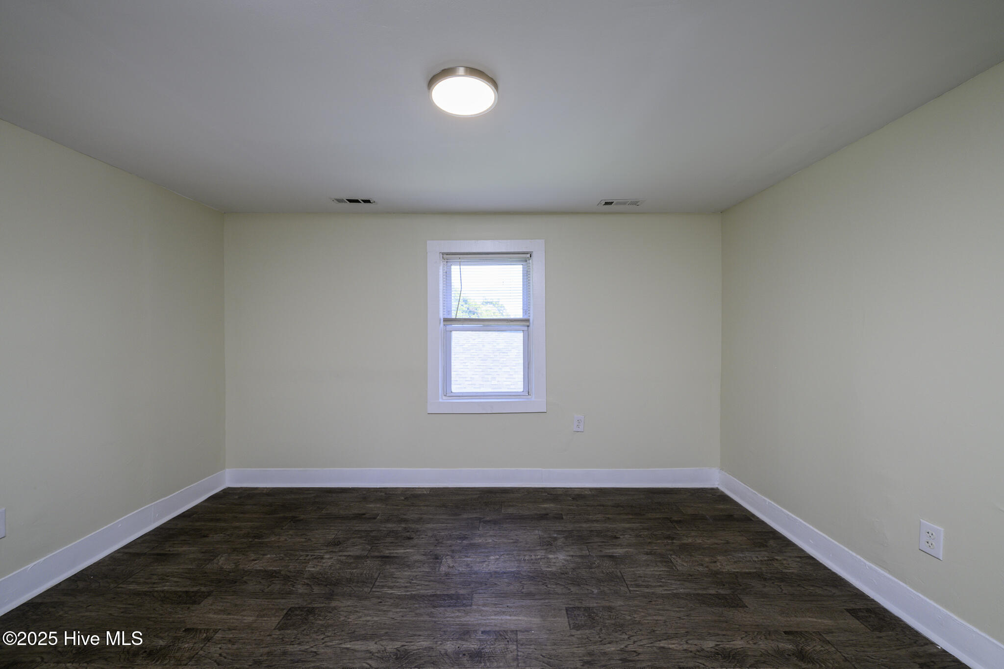 617 1st Avenue Property Photo 13