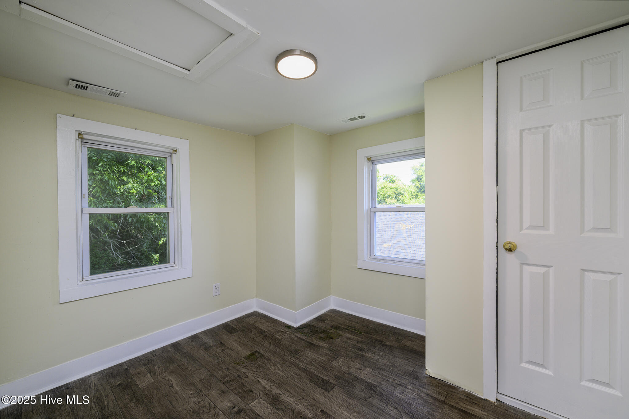 617 1st Avenue Property Photo 14
