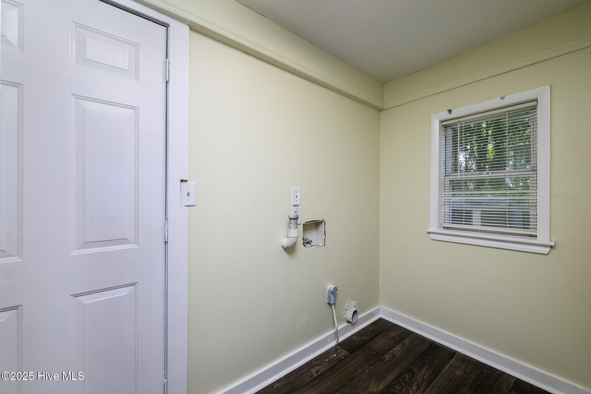 617 1st Avenue Property Photo 16