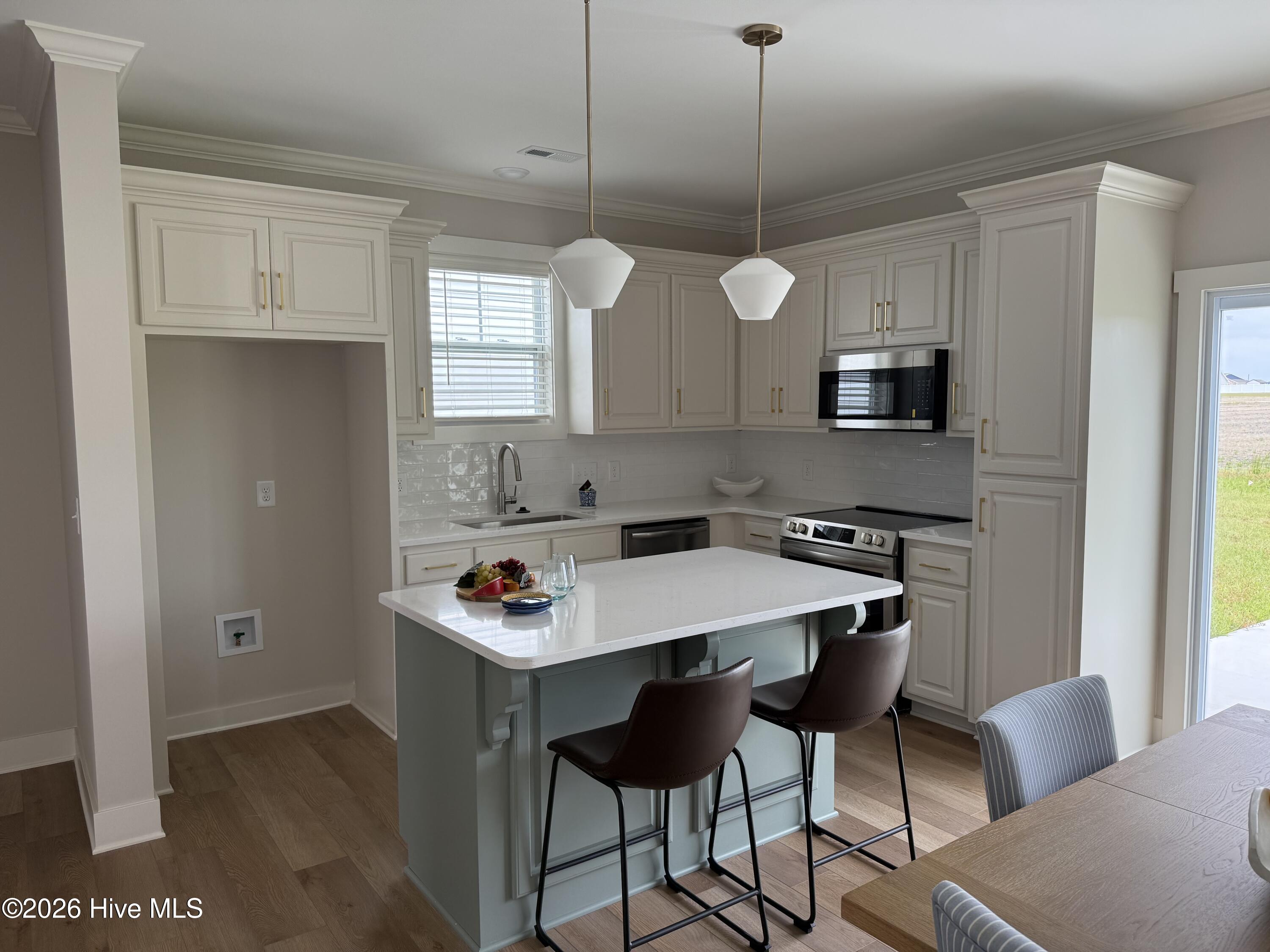 1033 Seven Iron Drive Property Photo 6