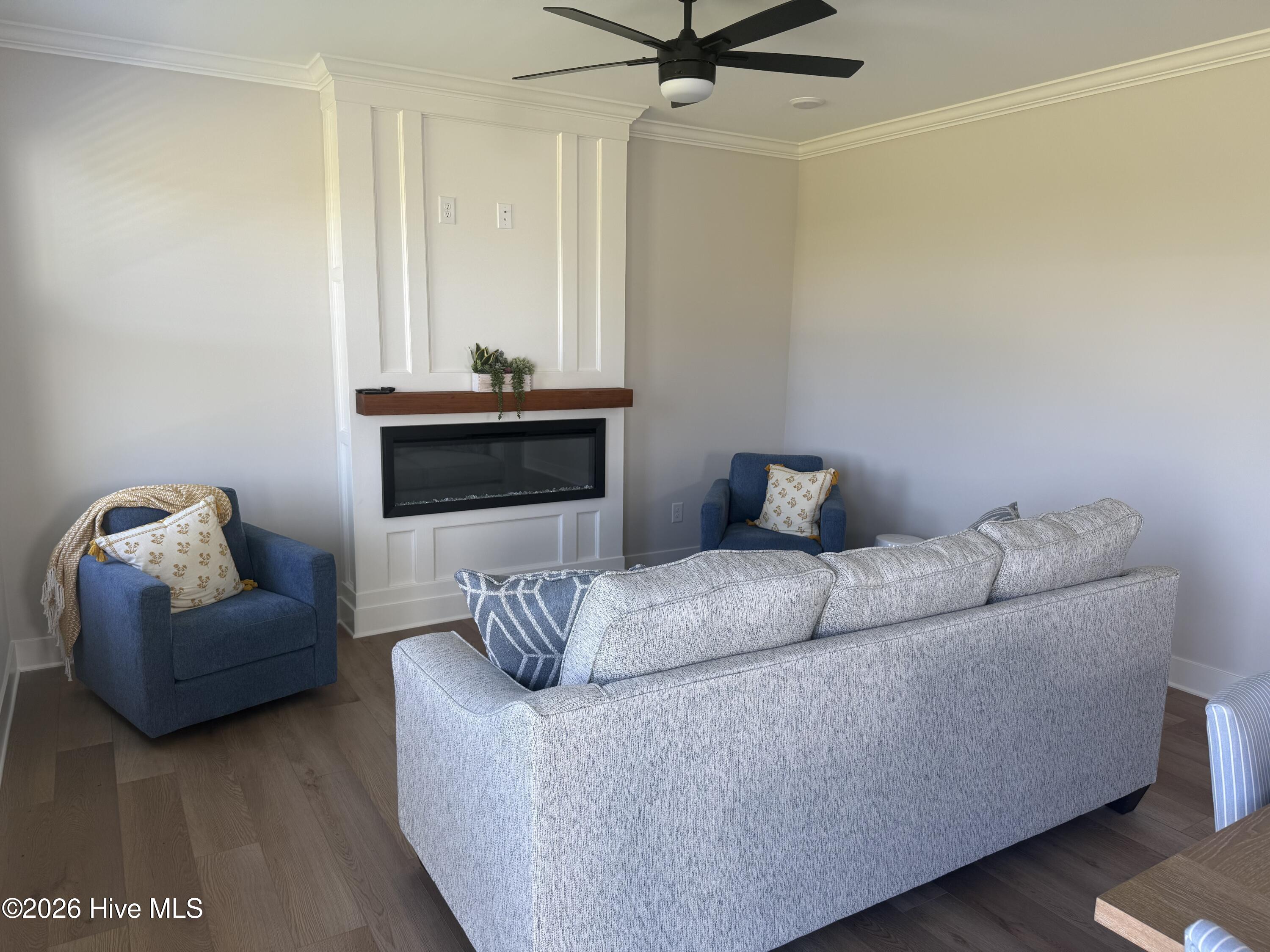 1033 Seven Iron Drive Property Photo 10