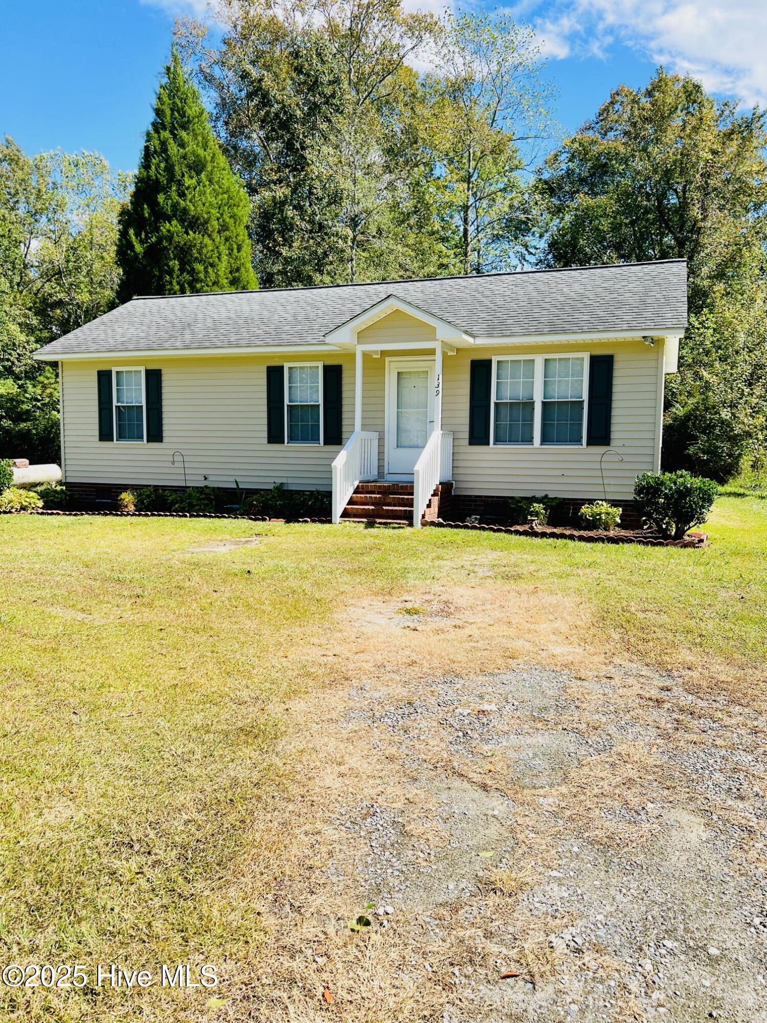 139 Slade Road Property Photo 1