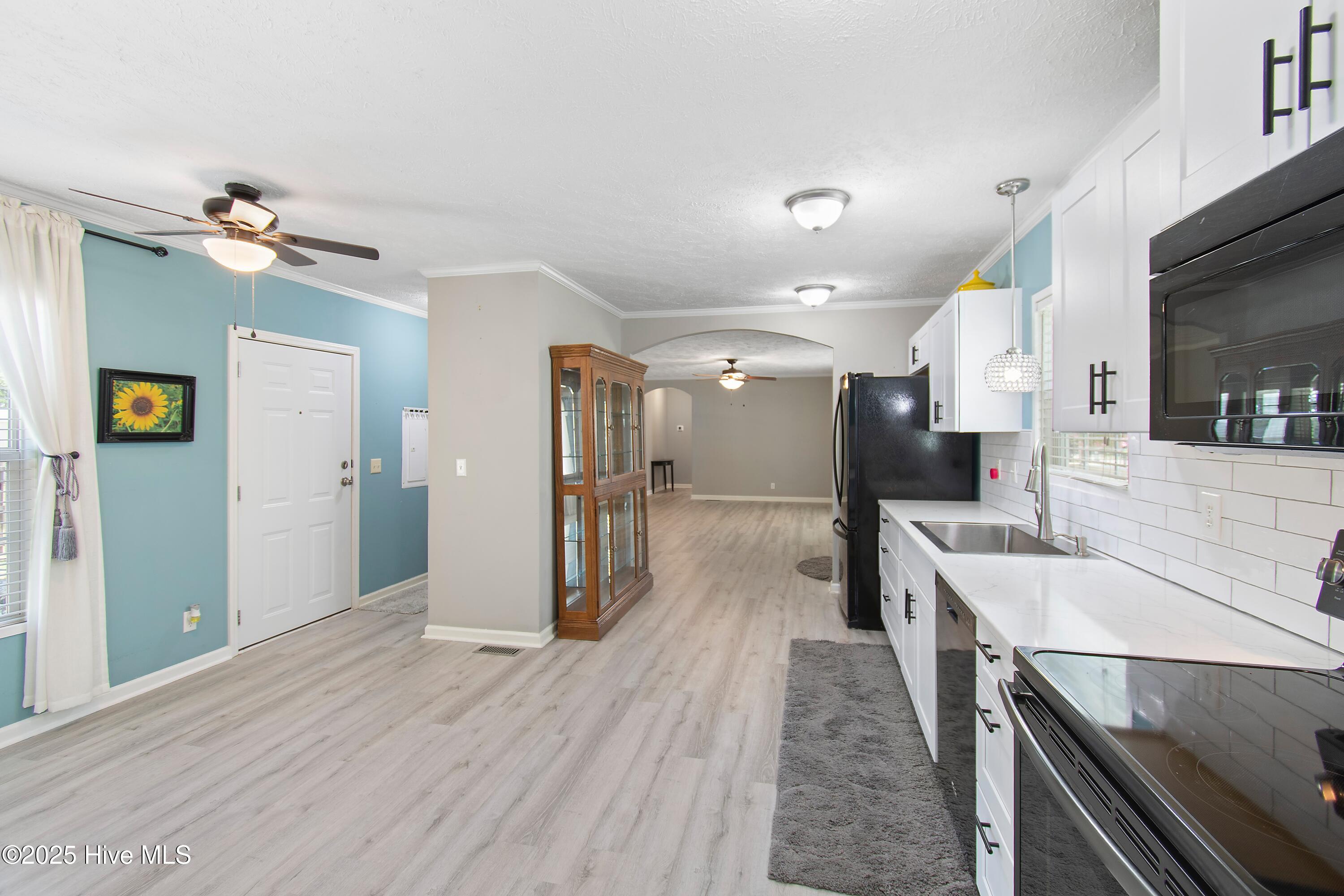 1346 Carlisle Street Property Photo 7