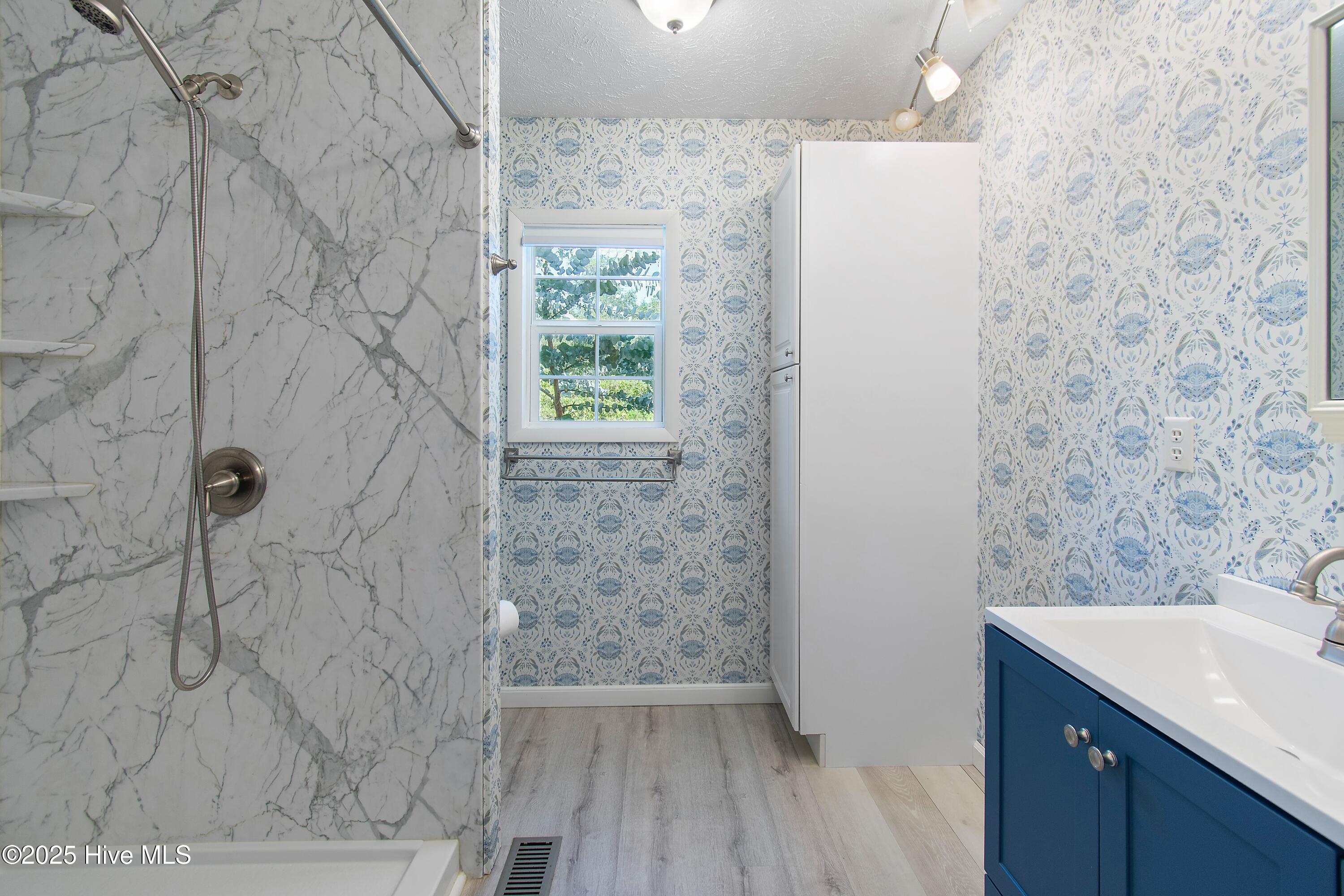 1346 Carlisle Street Property Photo 16
