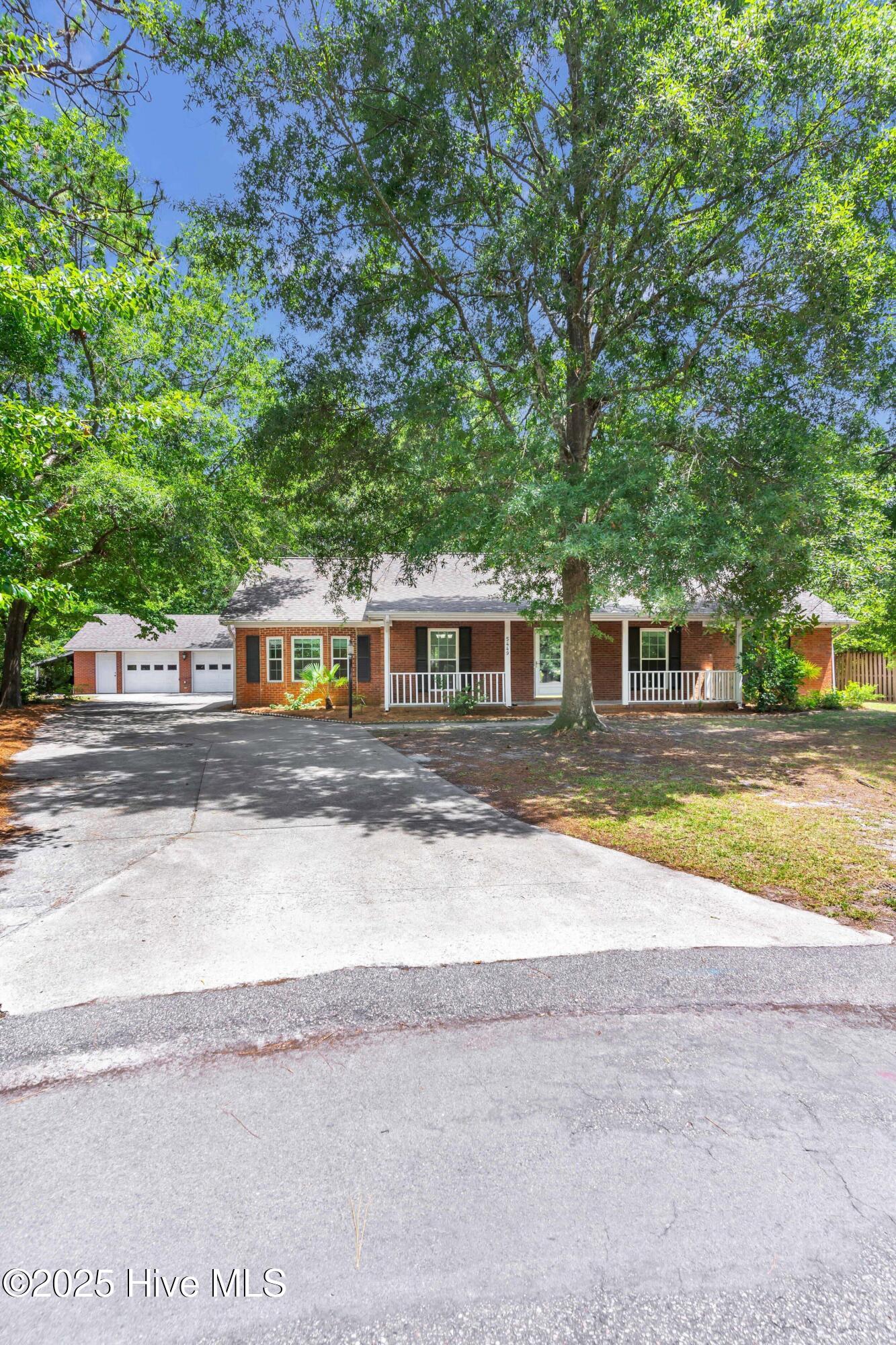 5449 Duck Hawk Court Property Photo 3