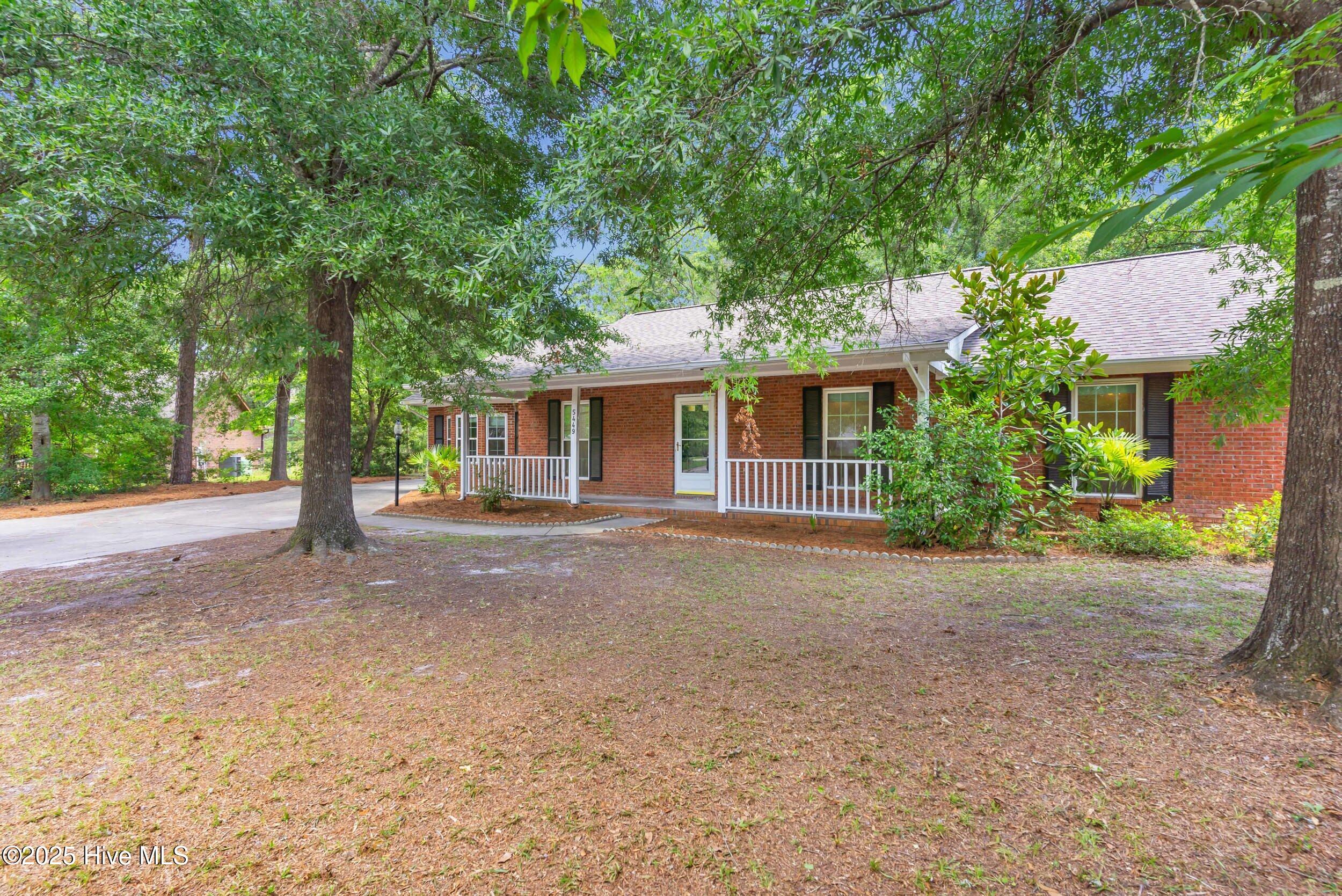5449 Duck Hawk Court Property Photo 4