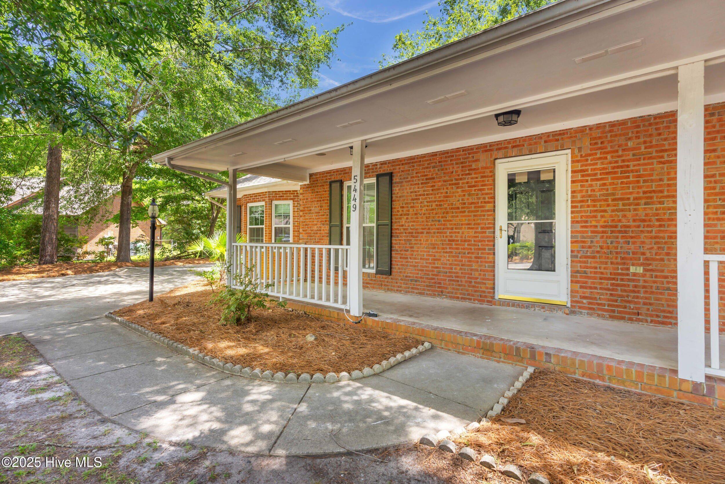 5449 Duck Hawk Court Property Photo 5