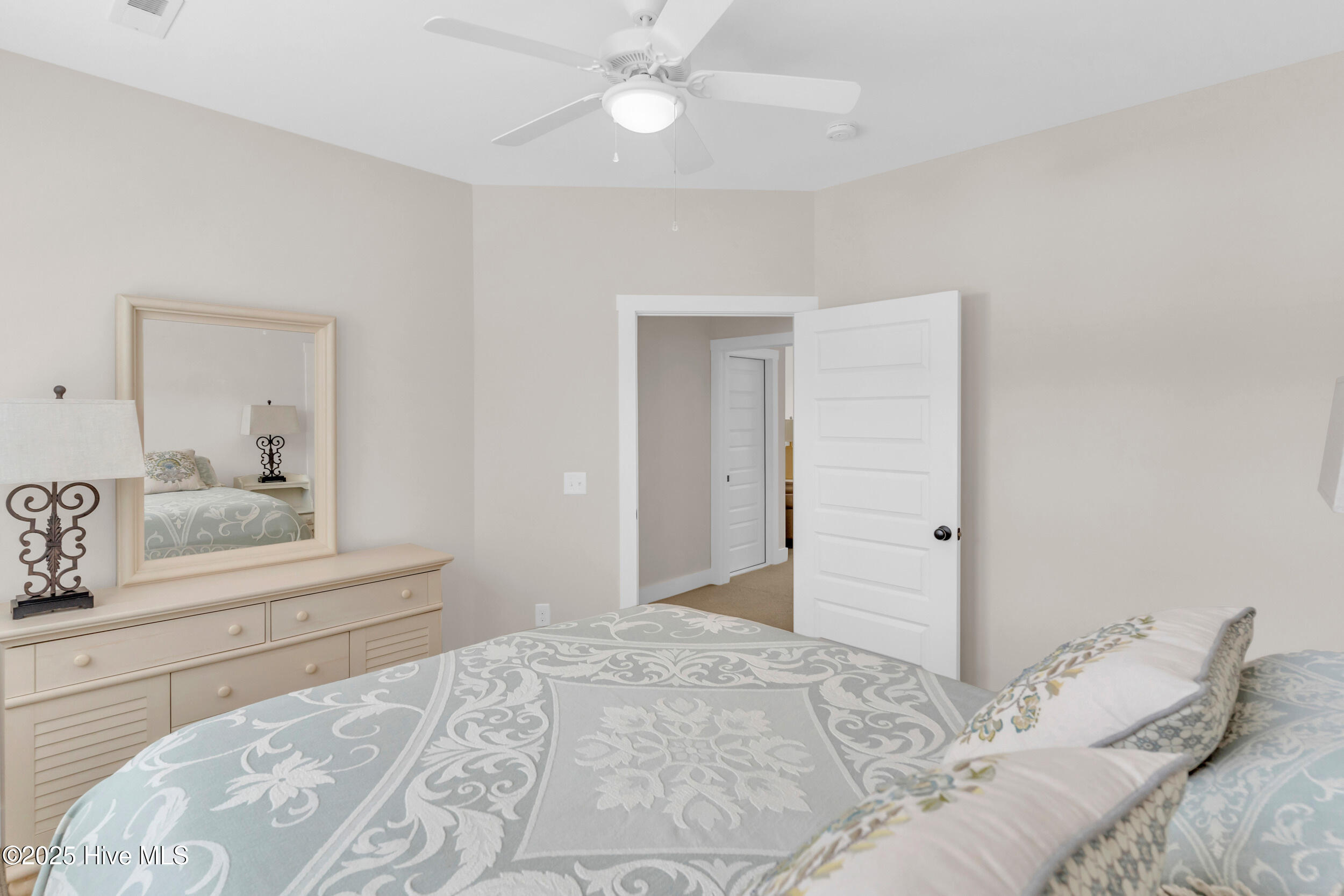 311 College Street Property Photo 29
