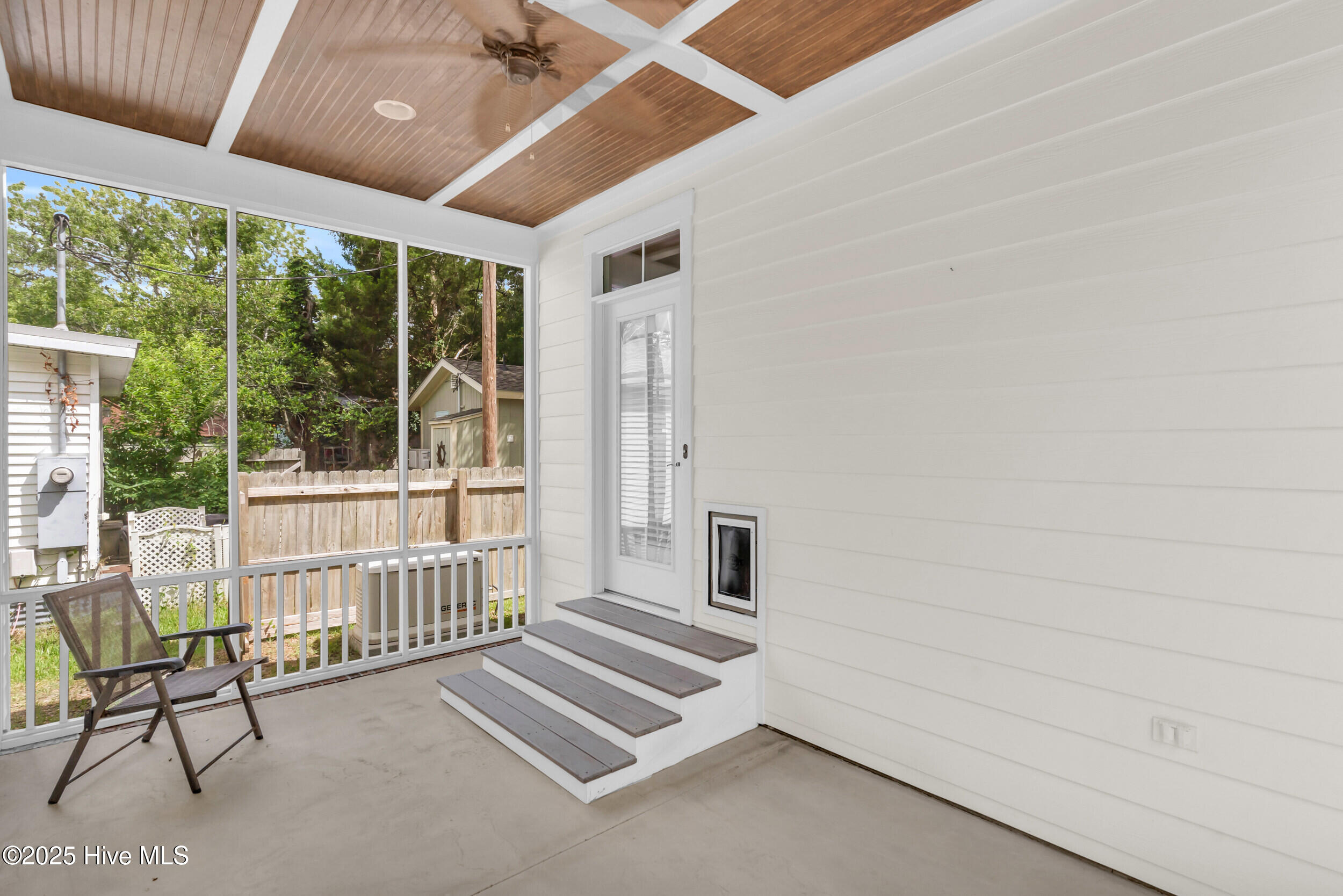311 College Street Property Photo 34