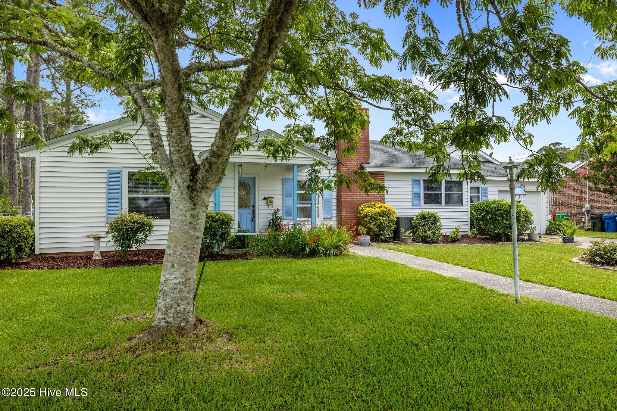 208 Fairview Drive Property Photo 2