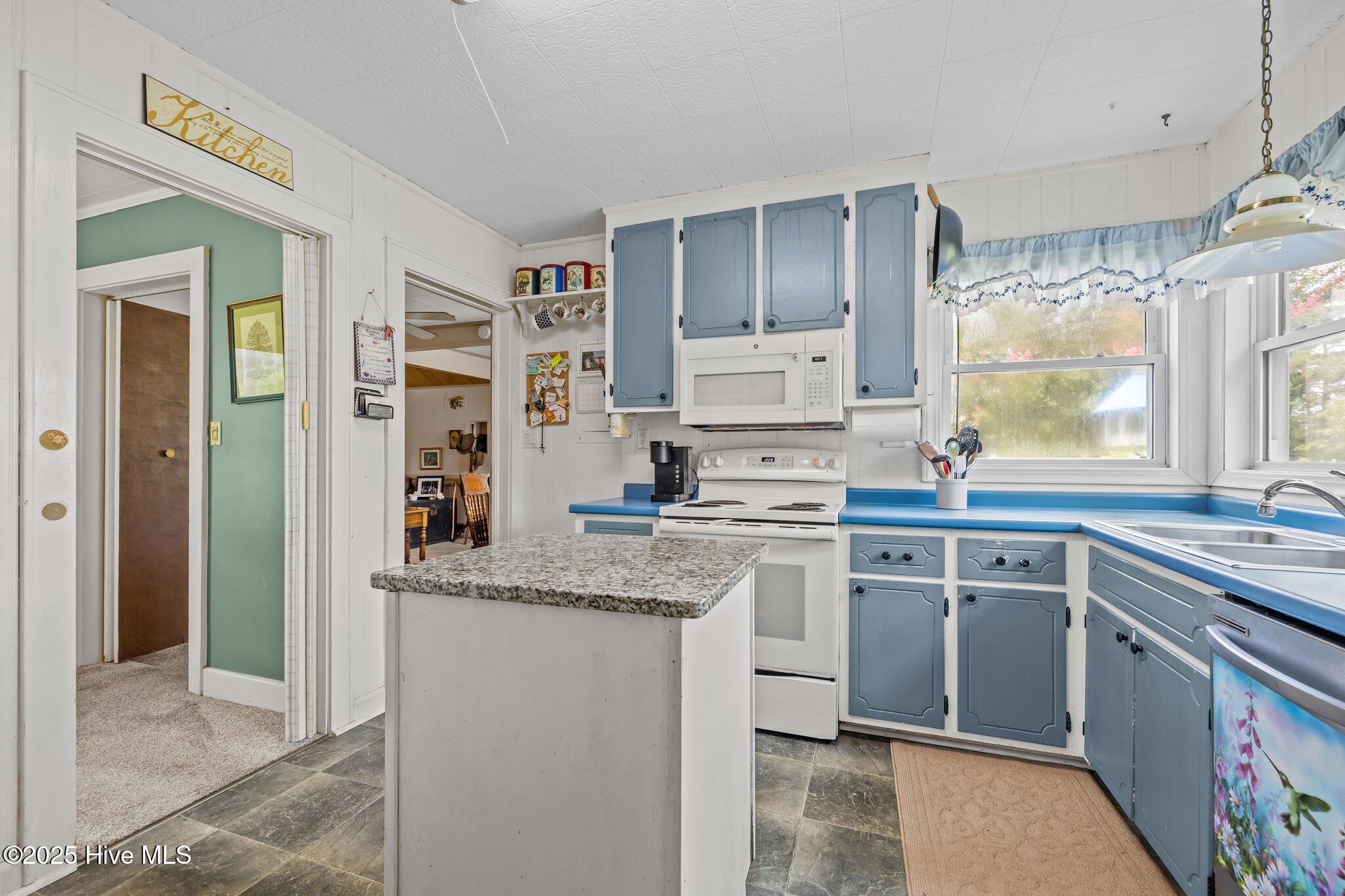 208 Fairview Drive Property Photo 18
