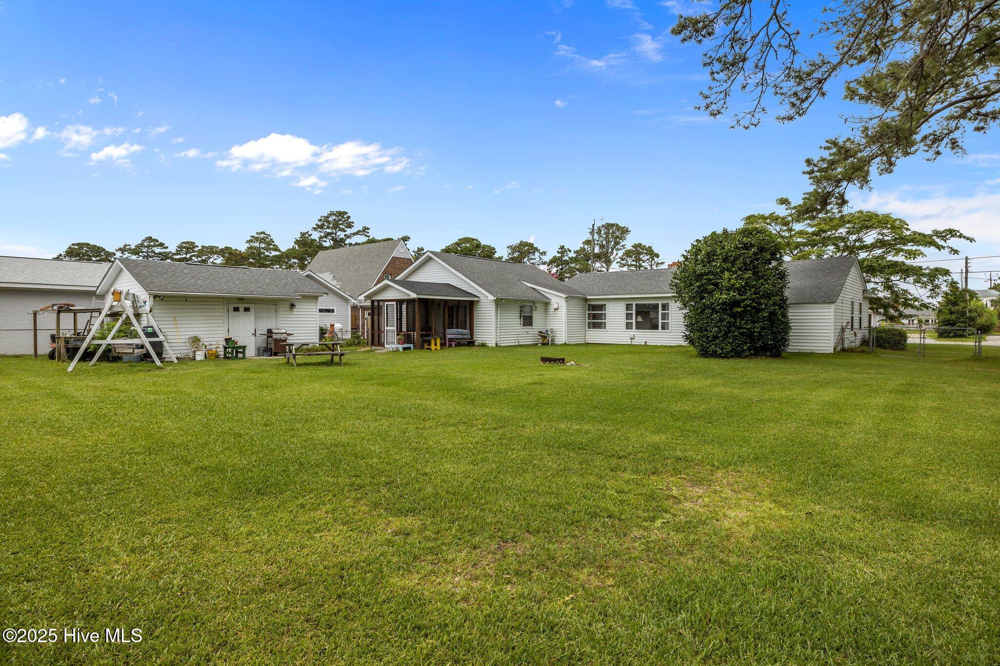 208 Fairview Drive Property Photo 28