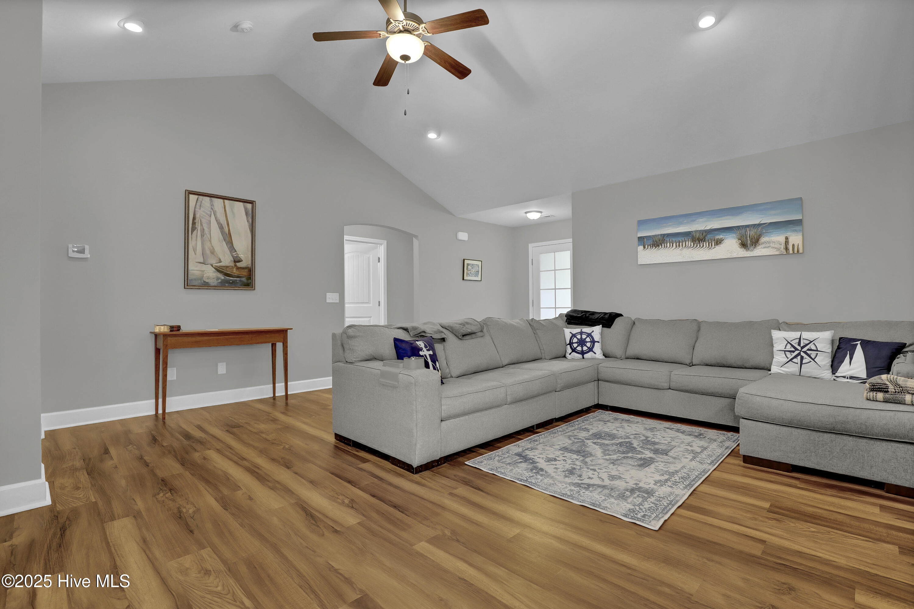 32 Maxwell Drive Property Photo 4