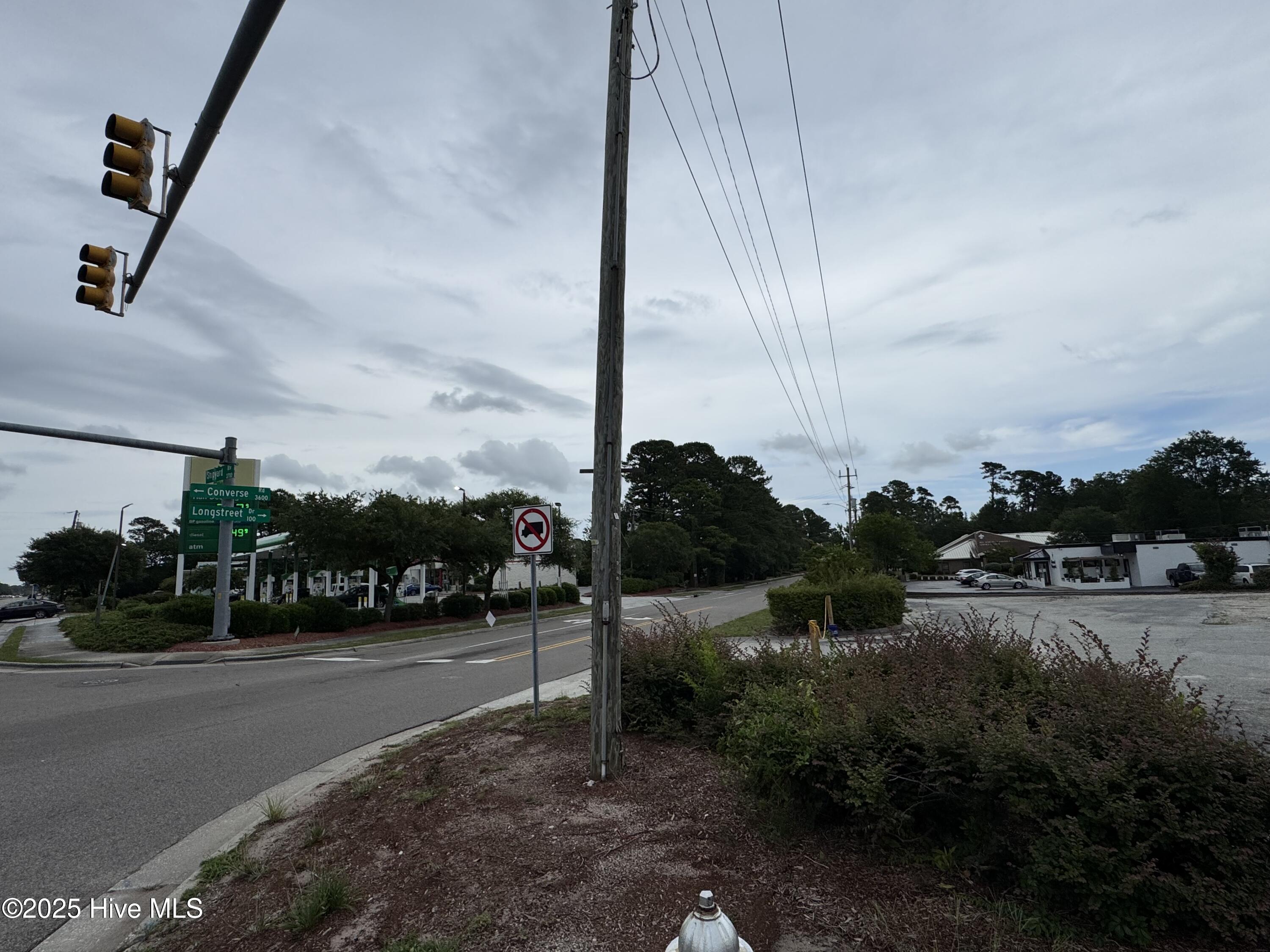 2726 Shipyard Boulevard Property Photo 6
