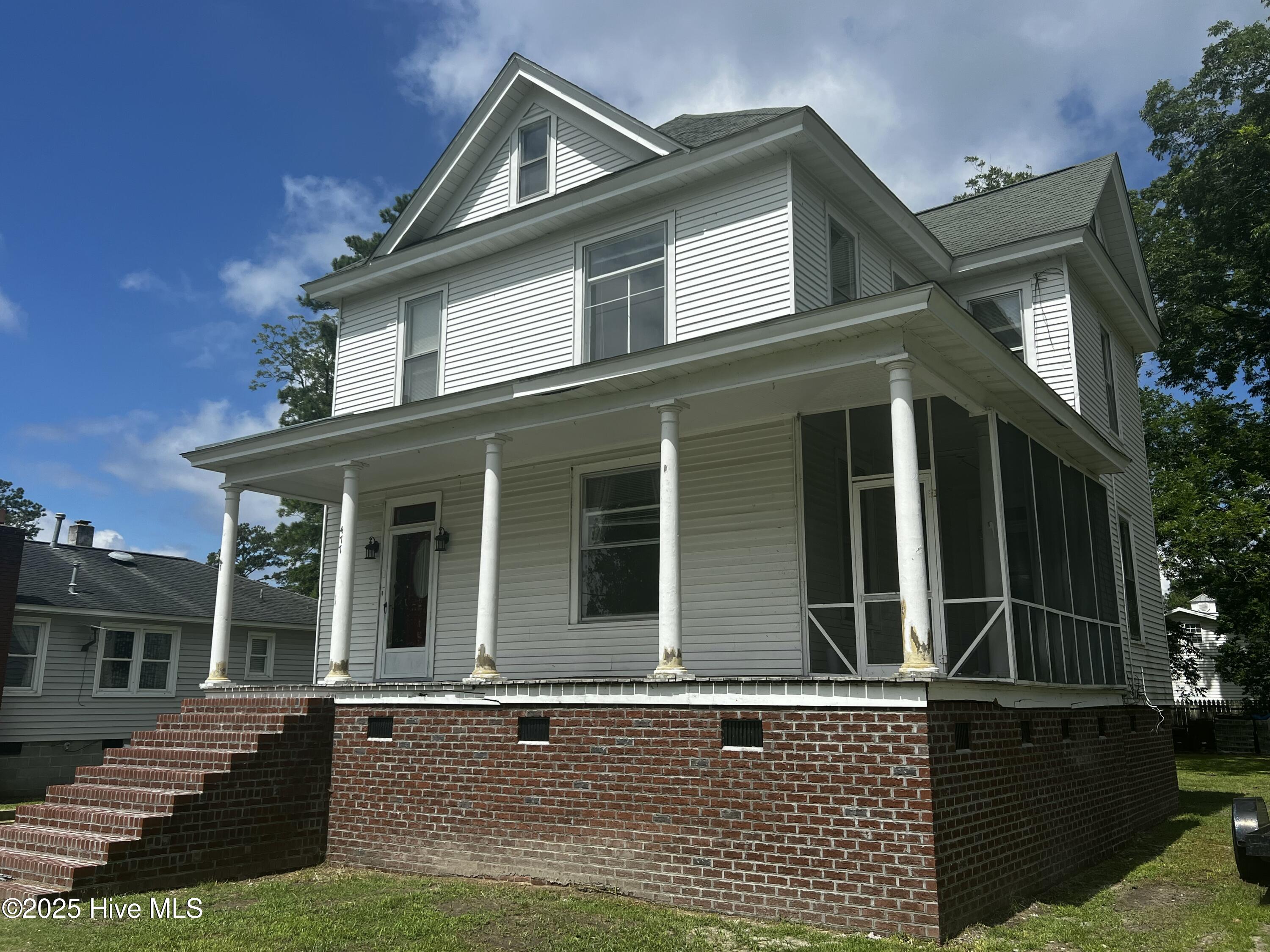 357 Tooley Street Property Photo 1